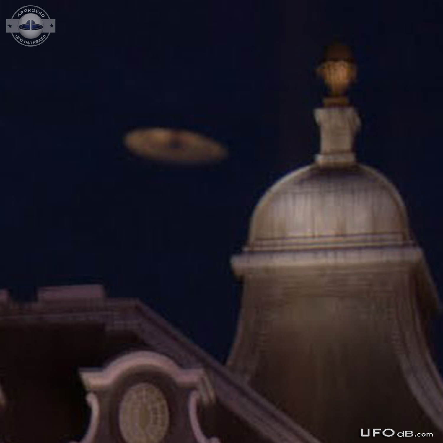 London Trip picture reveal Saucer with dome UFO - July 2010 UFO Picture #624-4