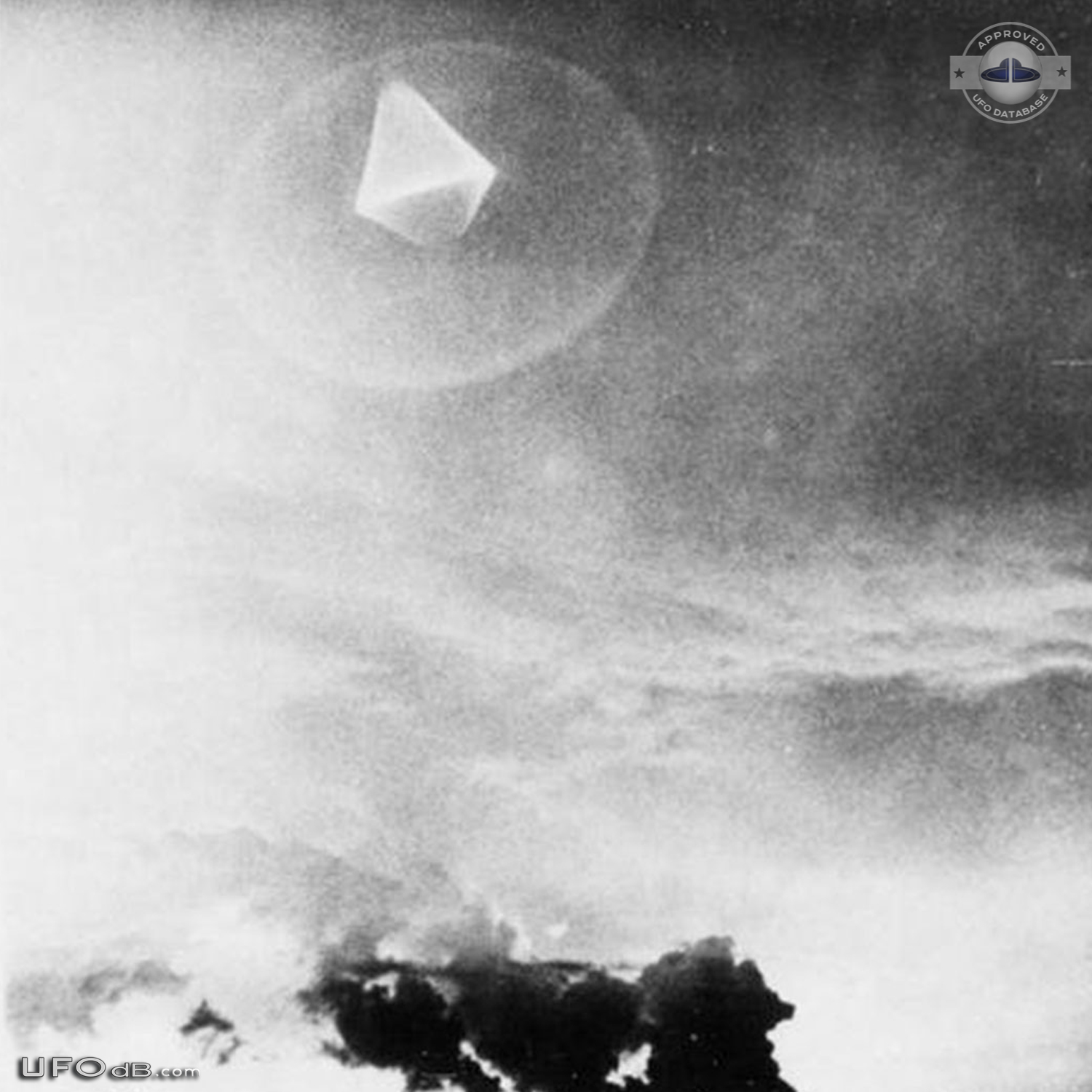CIA Declassified UFO picture of 1968 in Maimi, Florida USA UFO Picture #630-2