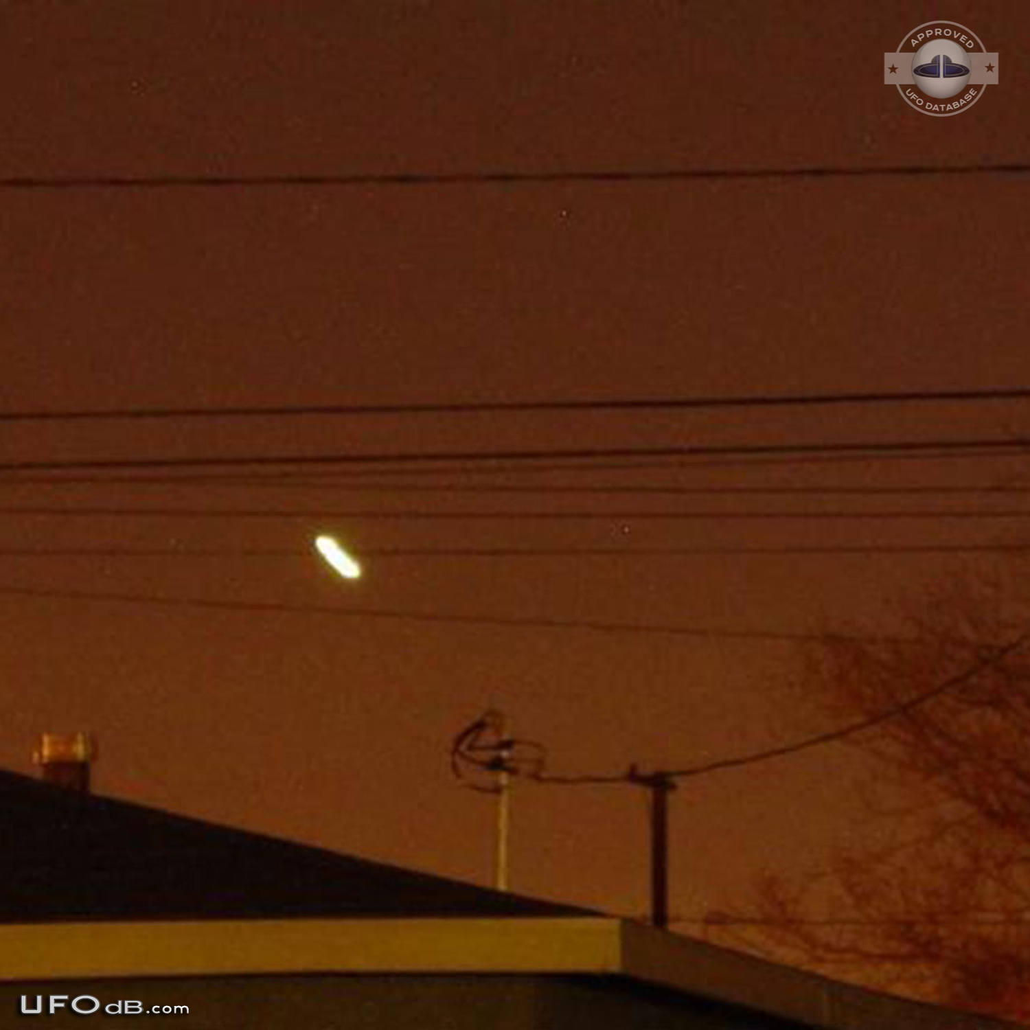 Multiple pictures of UFO sighting over Long Beach, California USA 2009 UFO Picture #640-4