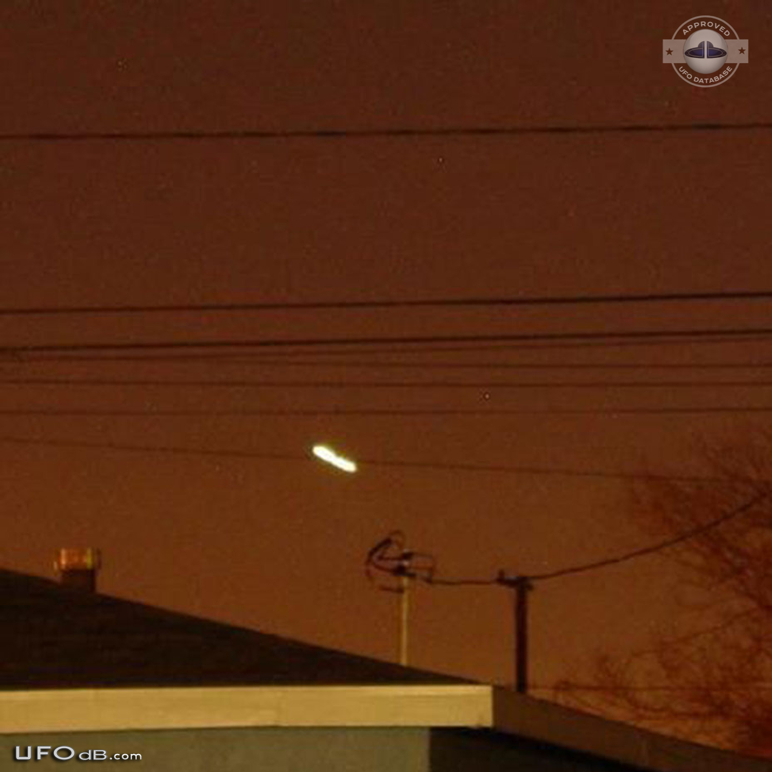Multiple pictures of UFO sighting over Long Beach, California USA 2009 UFO Picture #640-5