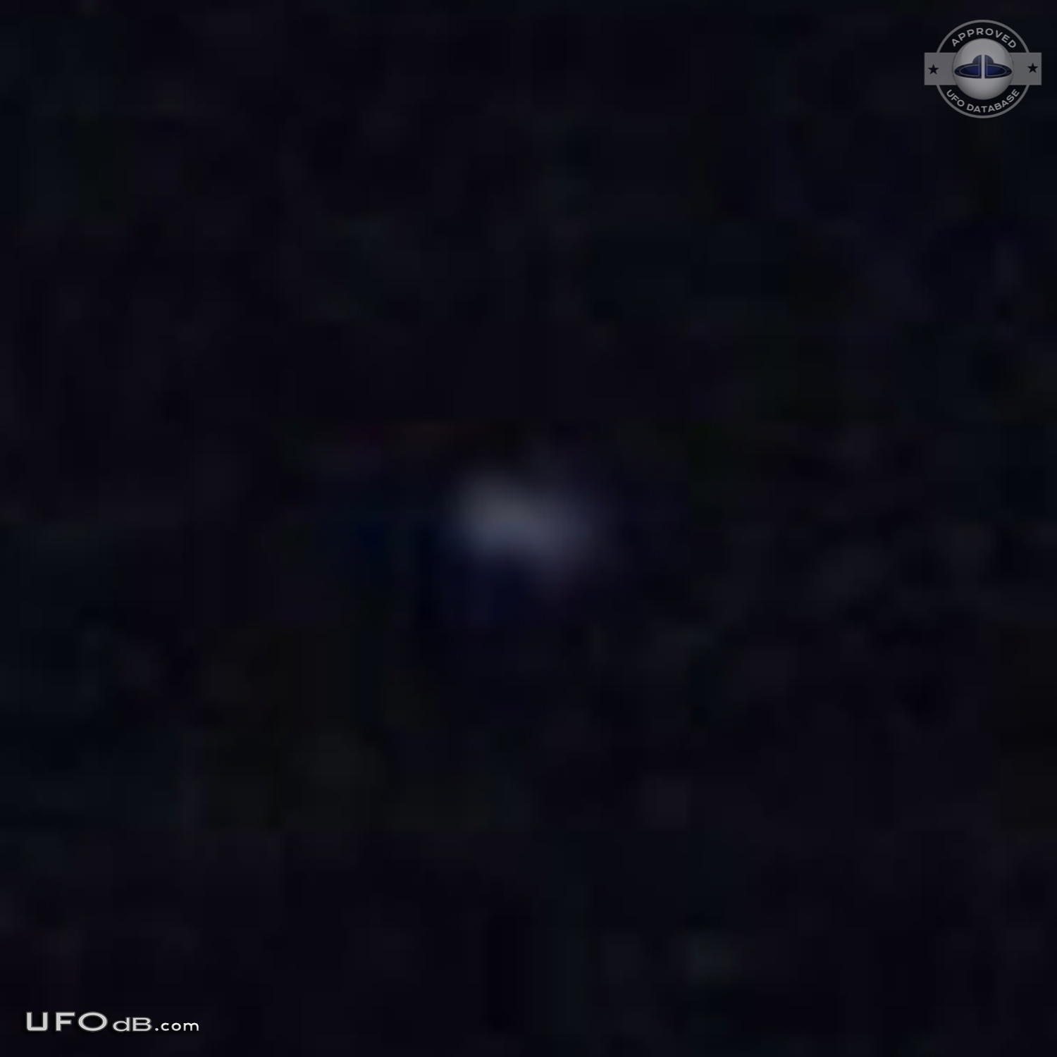 Smart entity with direction and attentiveness San Fernando California UFO Picture #642-4