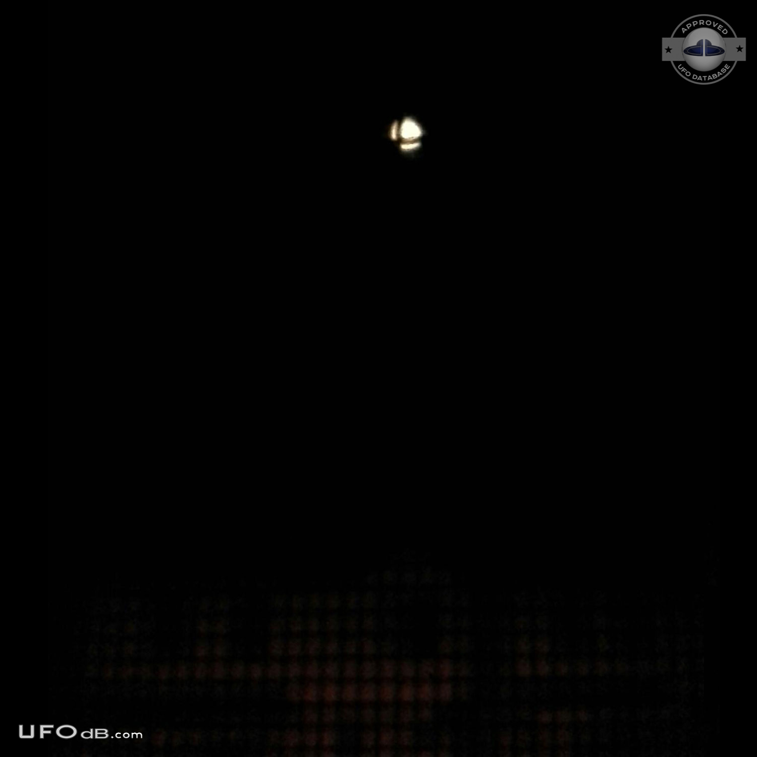 Glowing UFO initially mistaken for the moon over Maryland USA 2015 UFO Picture #645-2