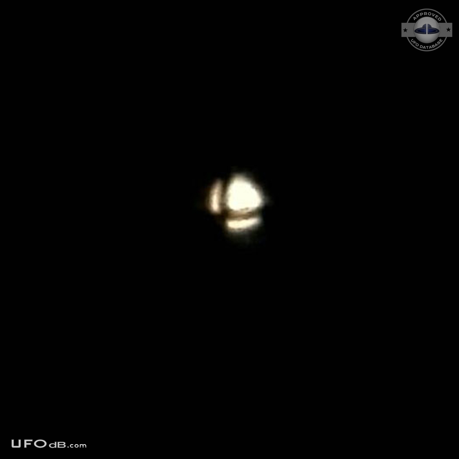 Glowing UFO initially mistaken for the moon over Maryland USA 2015 UFO Picture #645-4