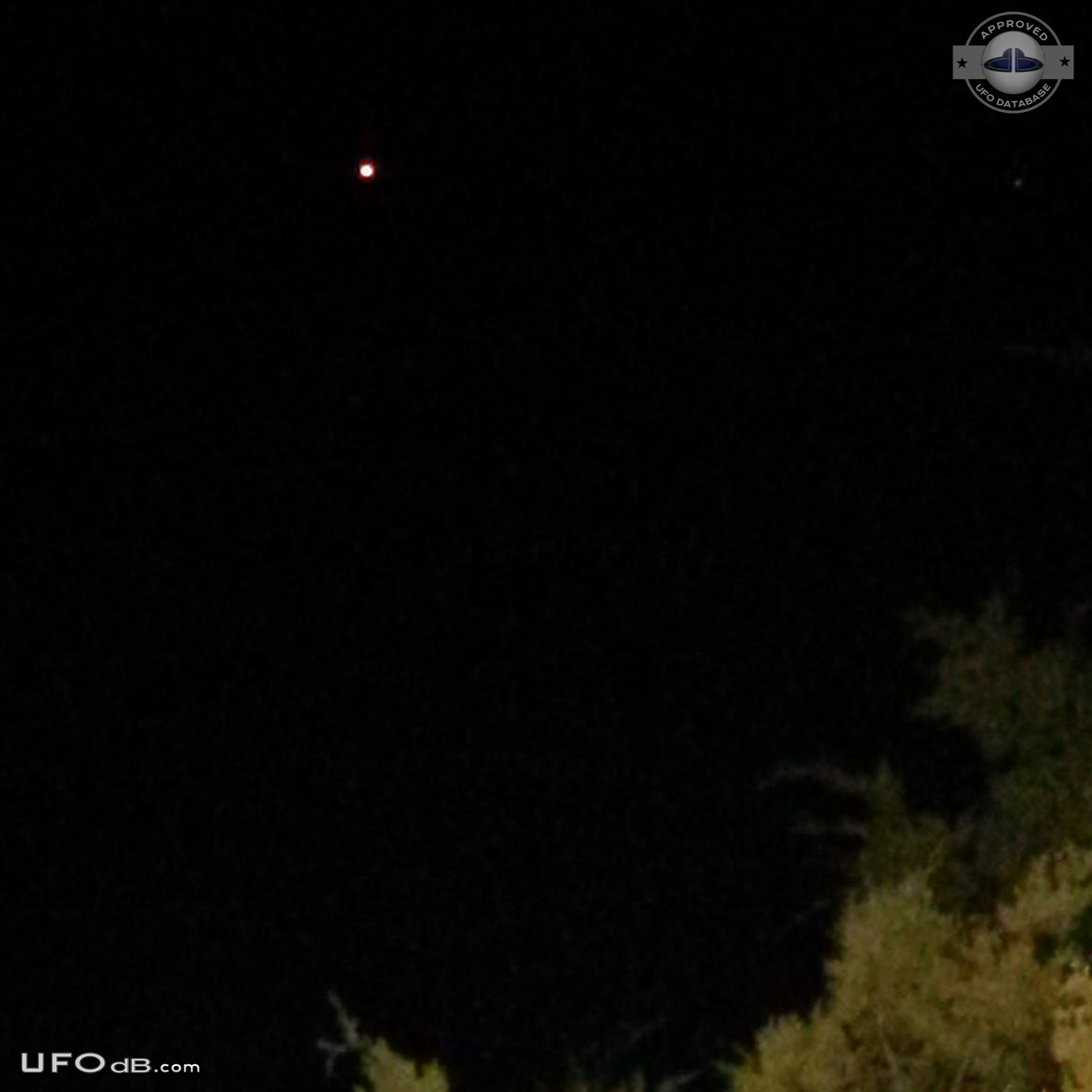 Spotted a UFO while taking my Girlfriend home South Carolina USA 2015 UFO Picture #648-2