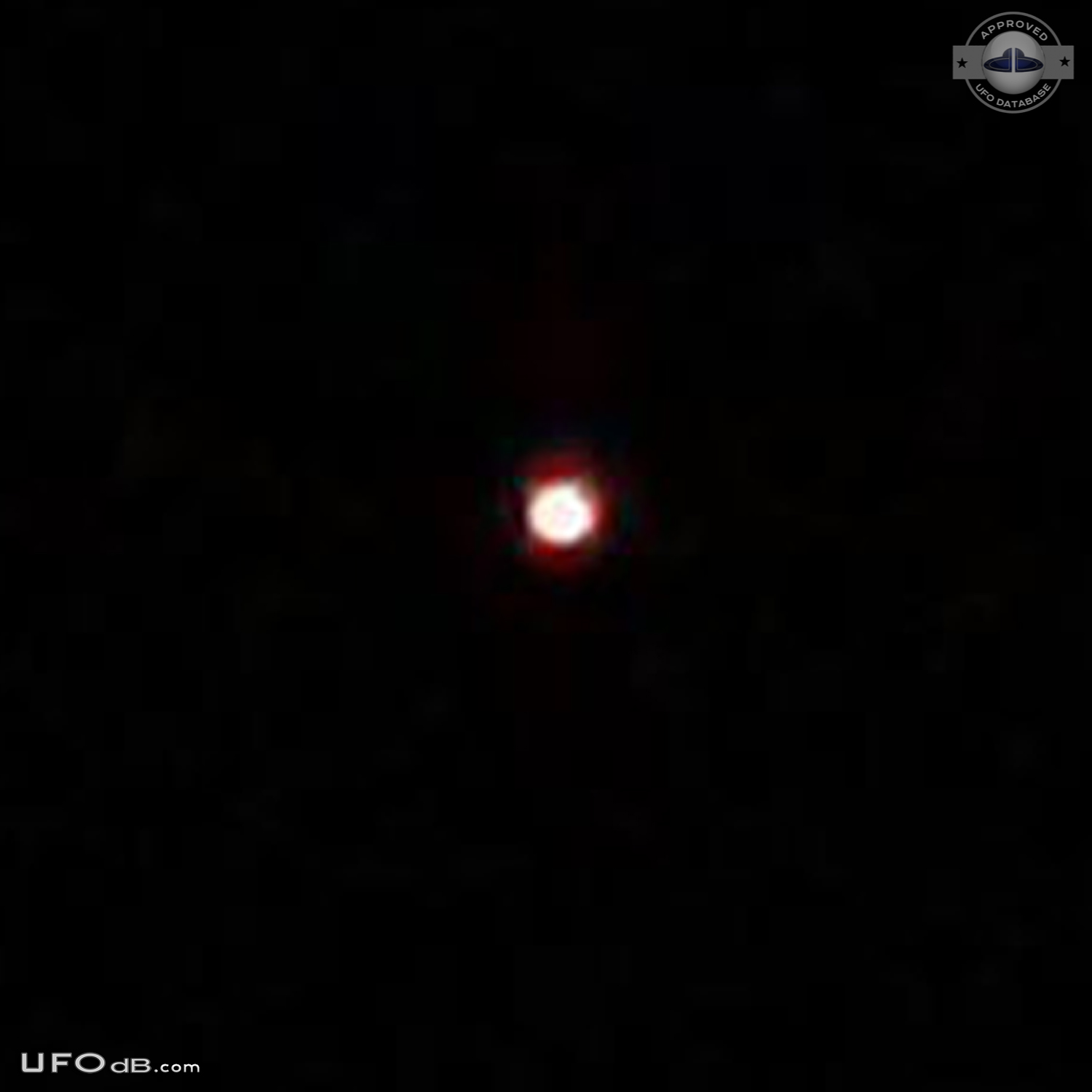 Spotted a UFO while taking my Girlfriend home South Carolina USA 2015 UFO Picture #648-4