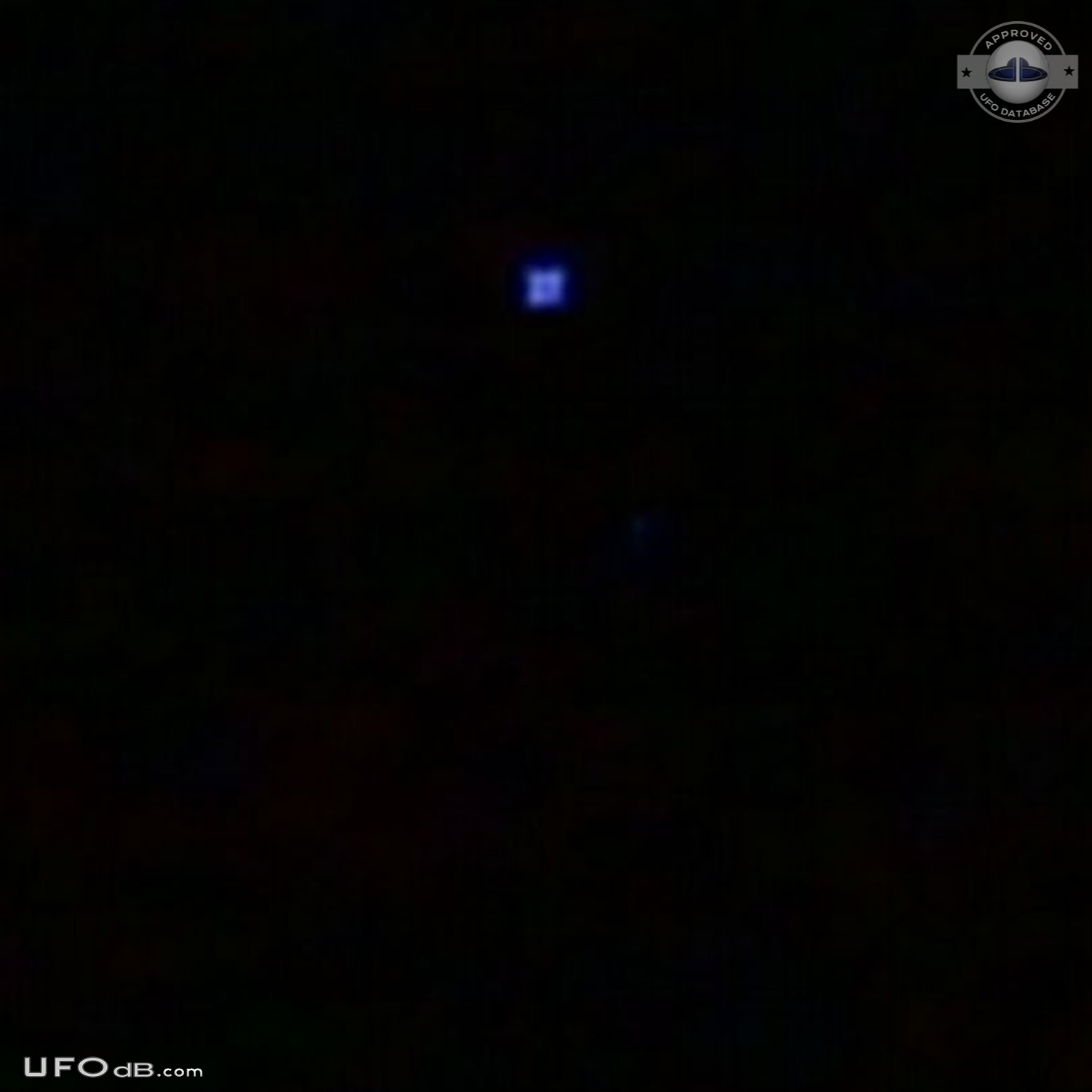 FAA AP certified person knew this was NOT a plane Houston Texas 2014 UFO Picture #650-2