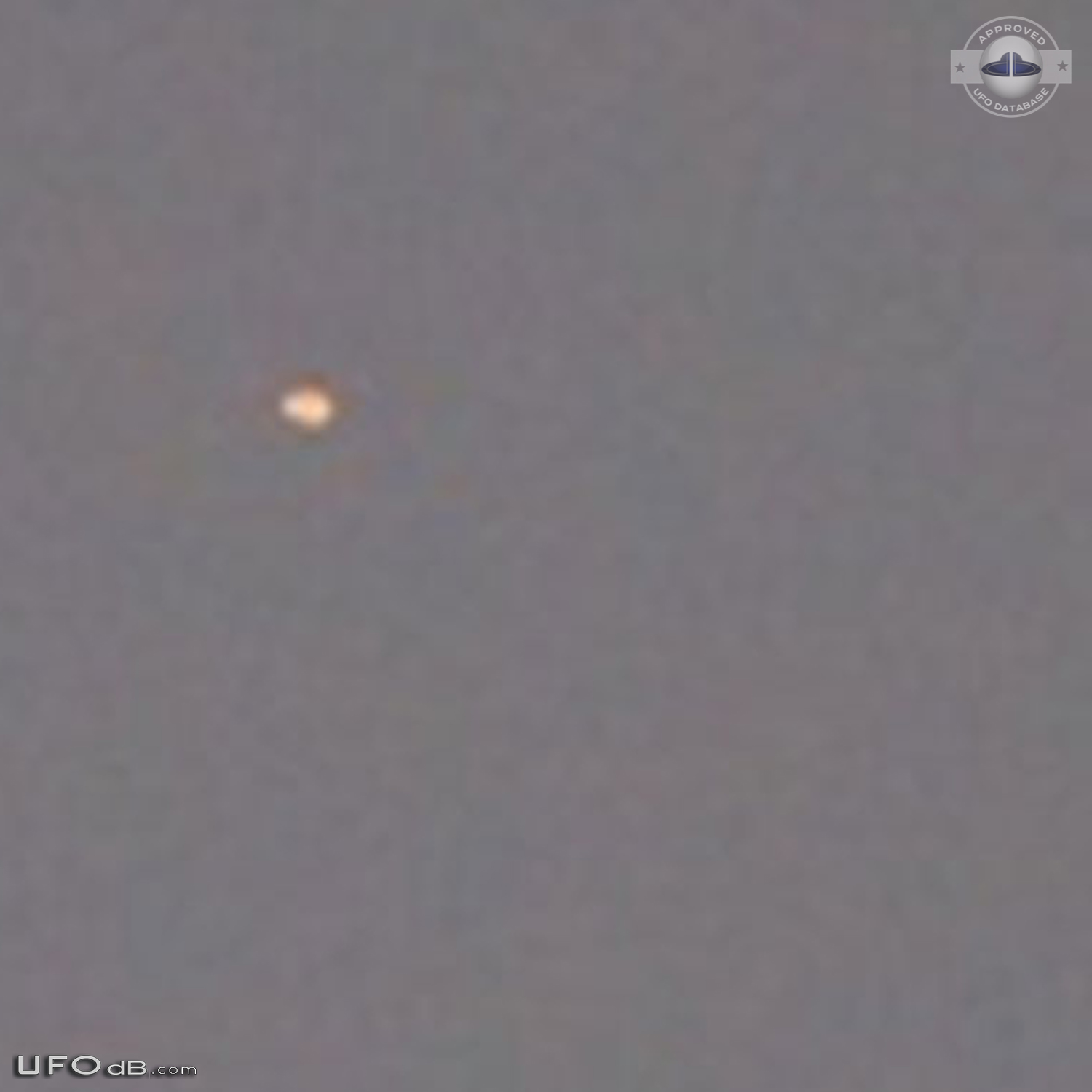 Day light large silver UFO in Fremantle Western Australia January 2015 UFO Picture #655-3