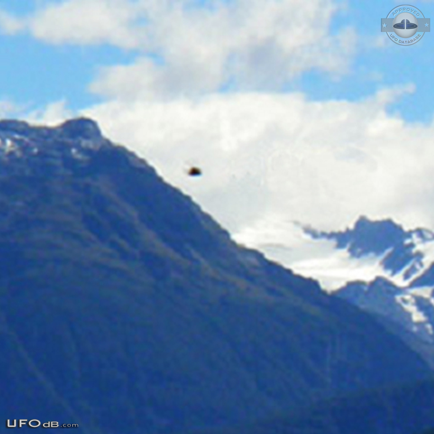 UFO sighting near Humboldt Mountains Glenorchy New Zealand 2015 UFO Picture #662-3