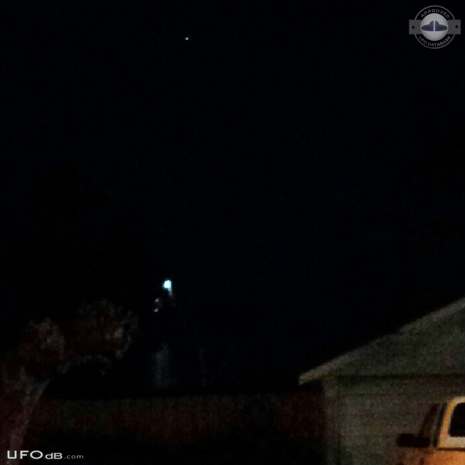 3 bright red UFOs triangle formation in Fresno California USA 2015 UFO Picture #663-2