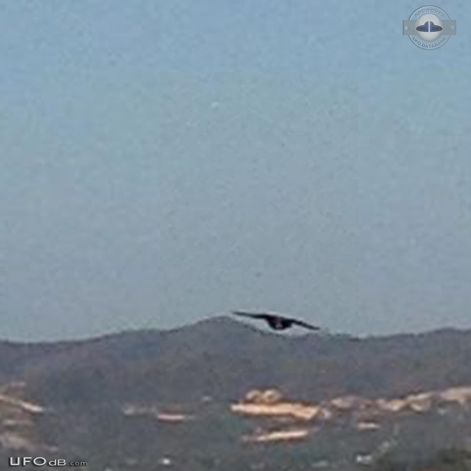 UFO is stationary above a walmart over Ponce in Puerto Rico March 2015 UFO Picture #667-3