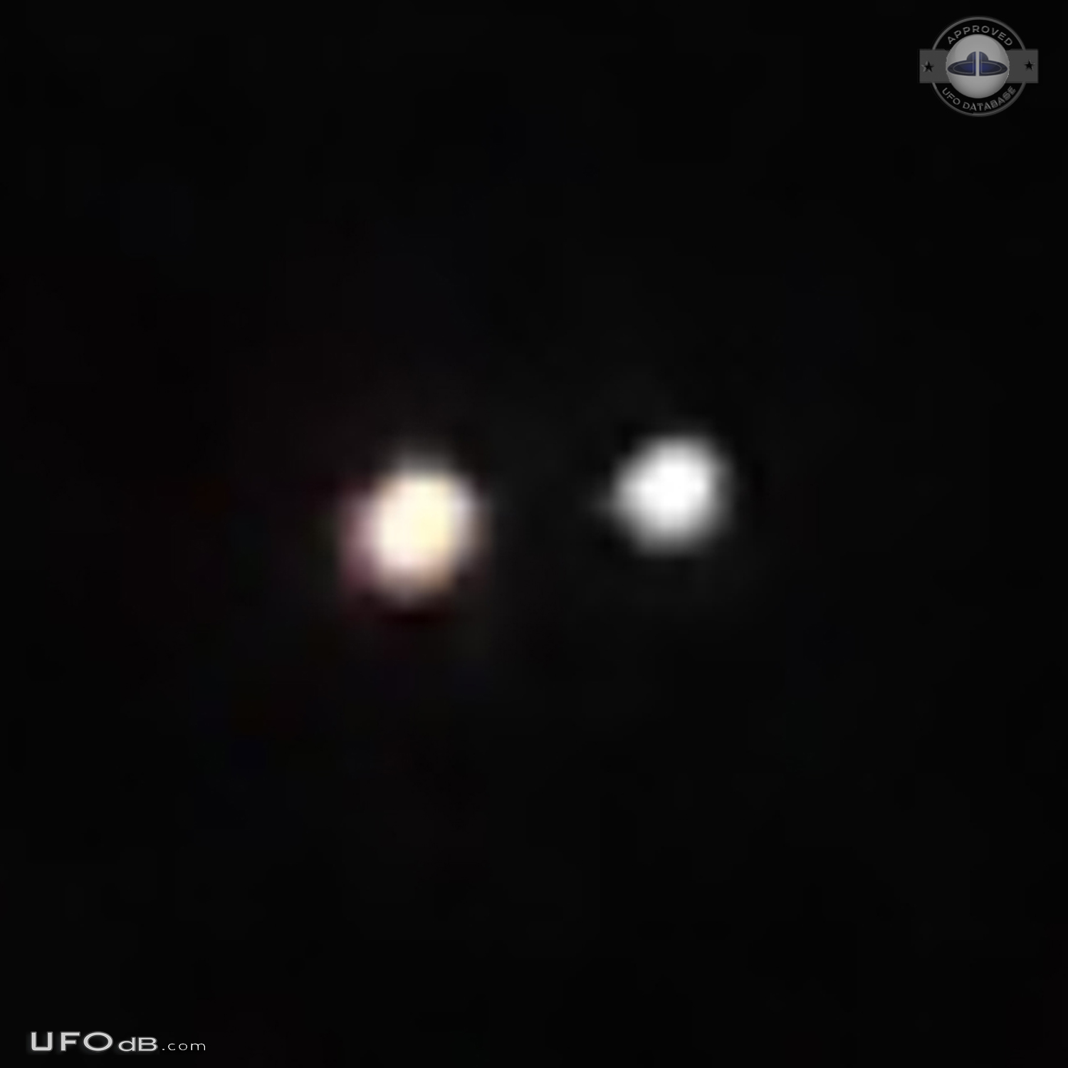 3 bright lights UFOs not too far up in the sky sitting still - Canada UFO Picture #674-2