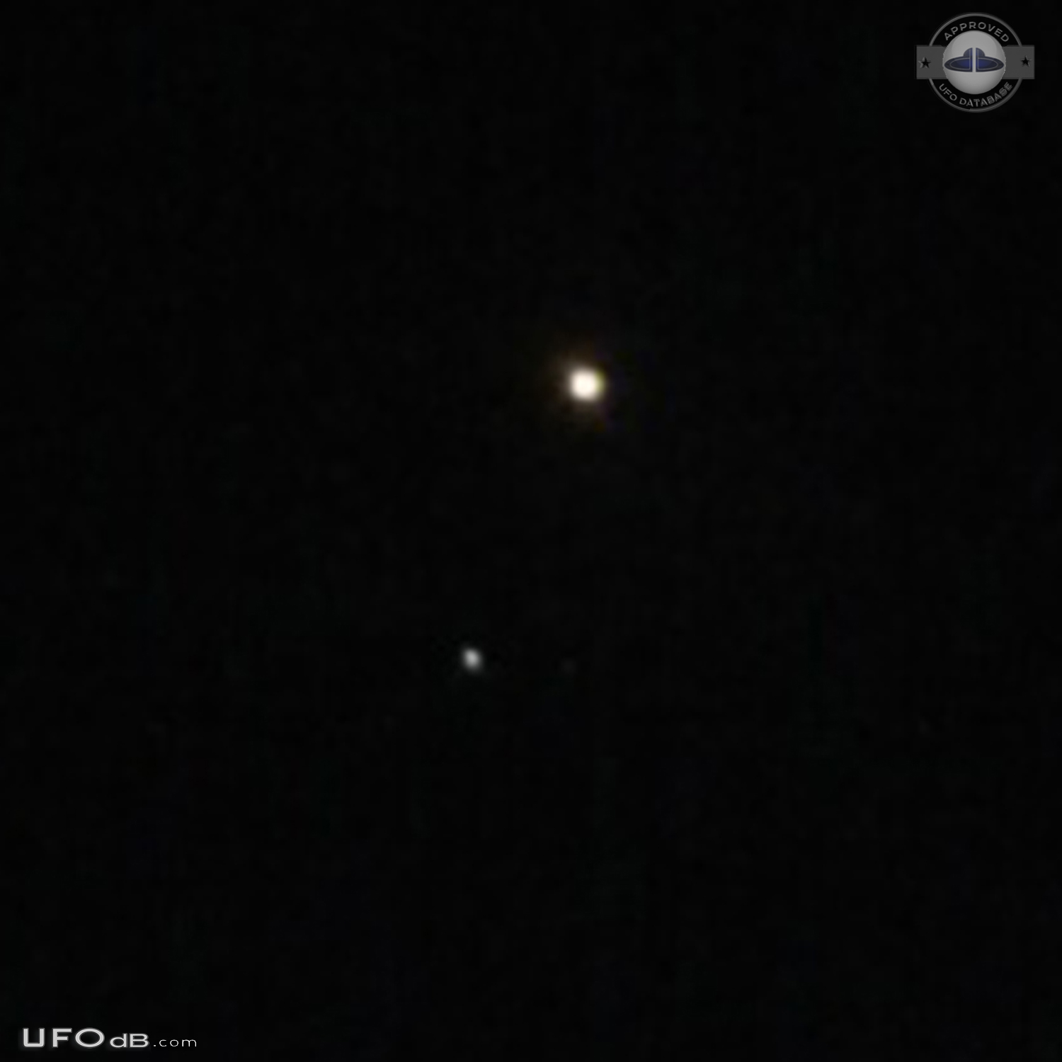 Multi colored triangle with 3 smaller orbs UFOS - Florida USA 2015 UFO Picture #679-2
