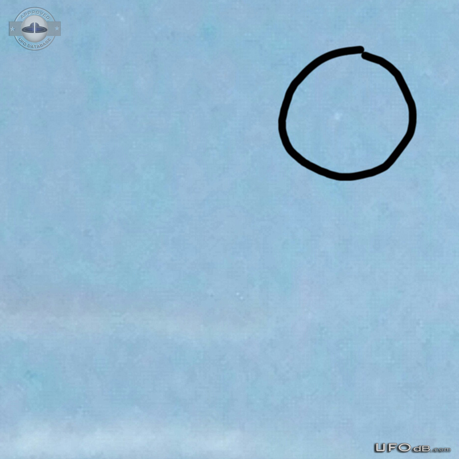 White disc shaped UFO sighting over Saint Marys Georgia USA 2015 UFO Picture #680-2
