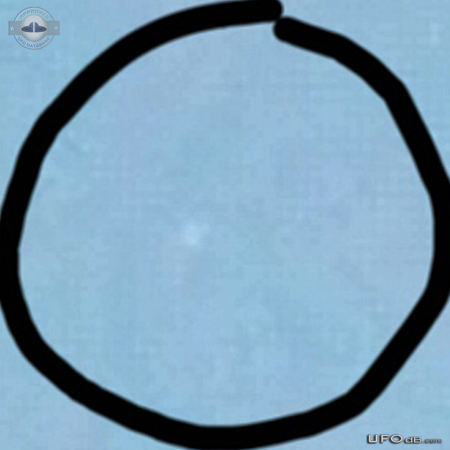 White disc shaped UFO sighting over Saint Marys Georgia USA 2015 UFO Picture #680-4