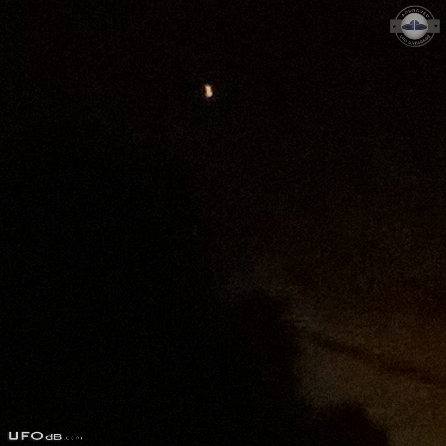 Observed 20+ white/reddish orange orbs UFOs - Louisiana USA 2015 UFO Picture #683-7