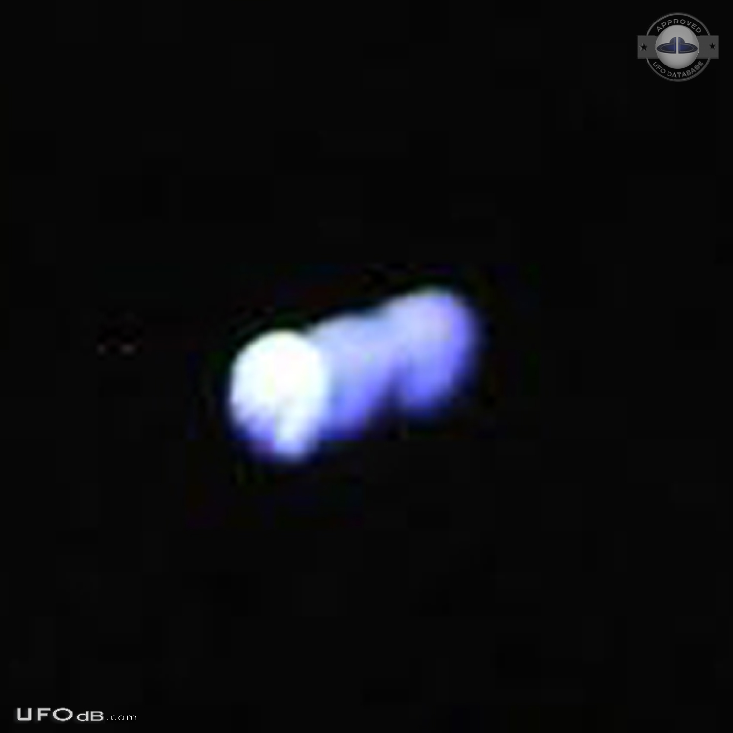 Floating blinking light UFO in the corn field - Lebanon Ohio USA 2014 UFO Picture #690-4