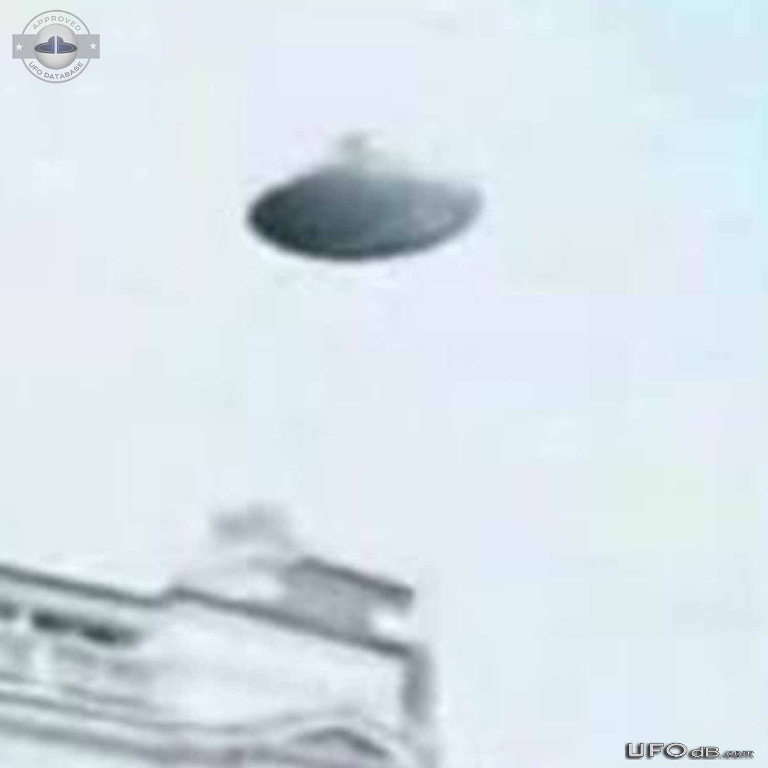 Picture from Video of UFO near Nanjing, Jiangsu in China from 2006 UFO Picture #706-3