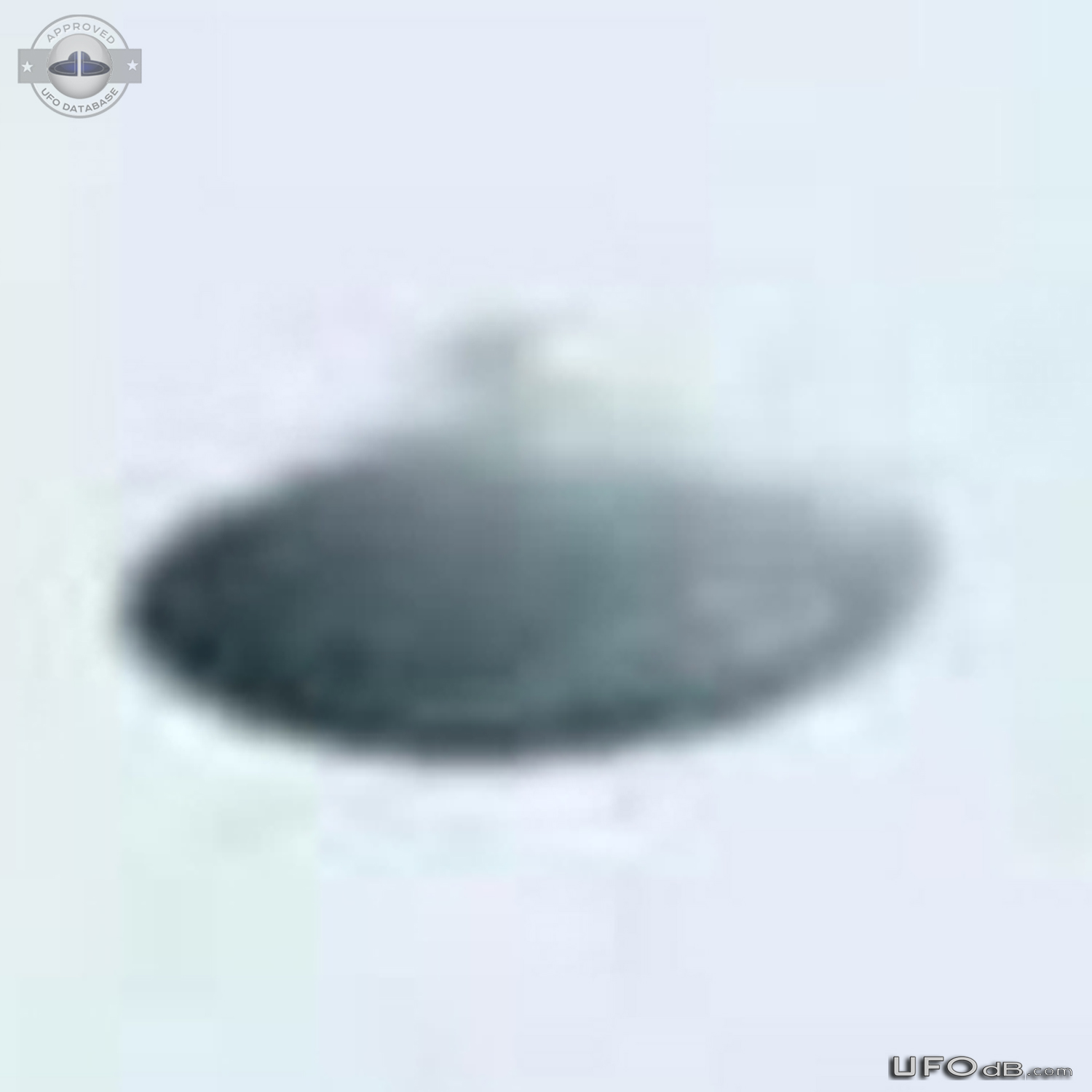 Picture from Video of UFO near Nanjing, Jiangsu in China from 2006 UFO Picture #706-4
