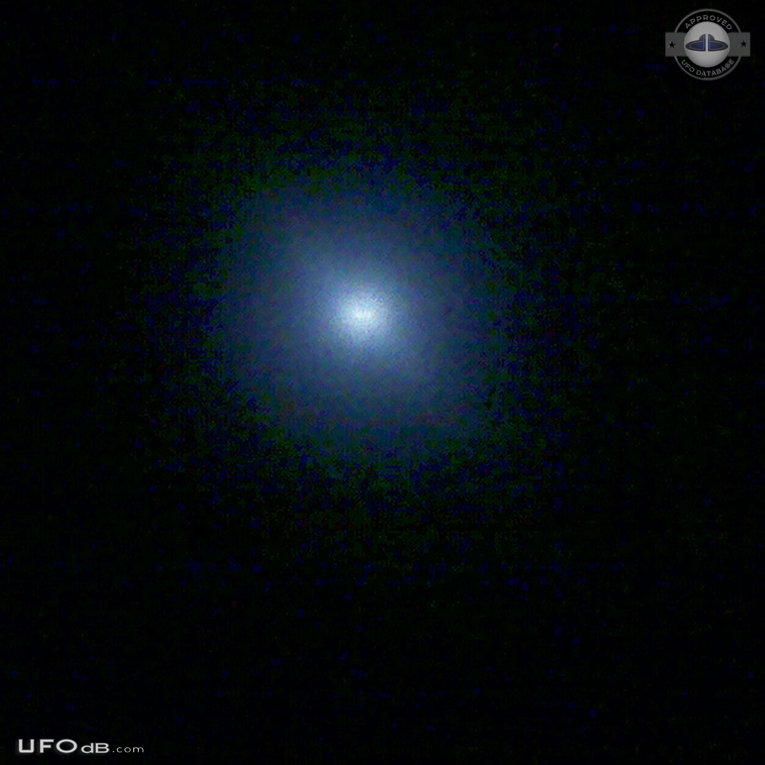 UFO been hovering every night for couple hours California USA 2015 UFO Picture #707-3