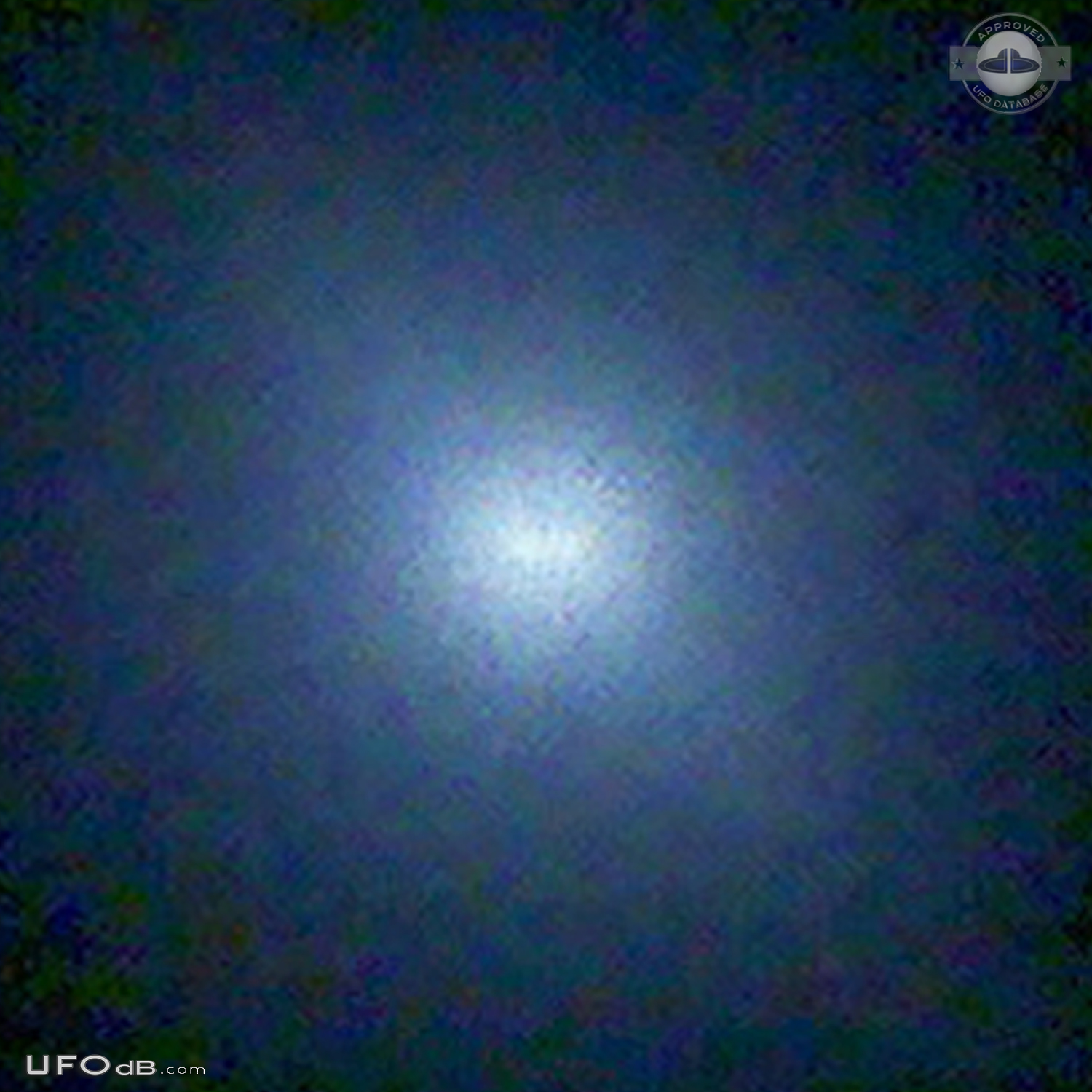 UFO been hovering every night for couple hours California USA 2015 UFO Picture #707-5