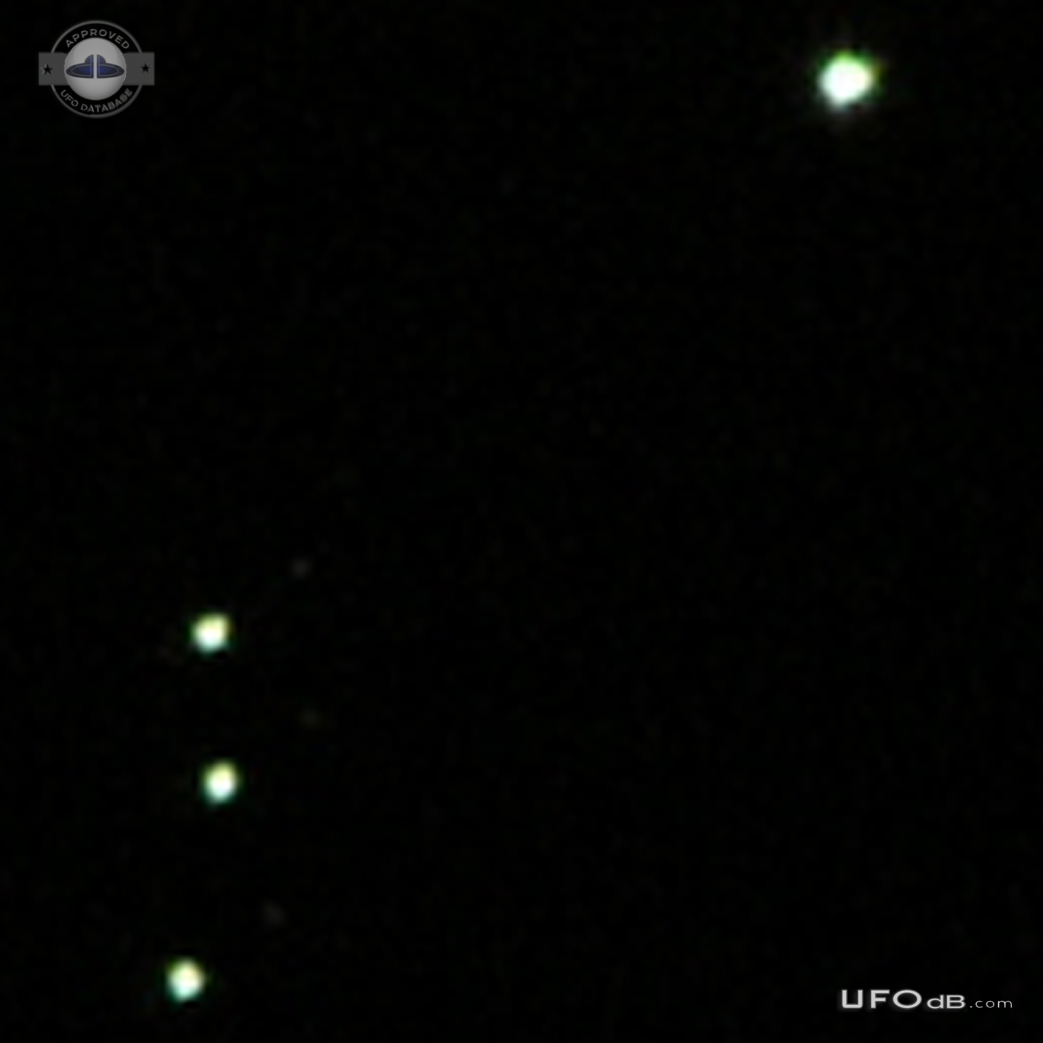 Multiple UFOs alternately flashing and circling each other in groups - UFO Picture #712-6