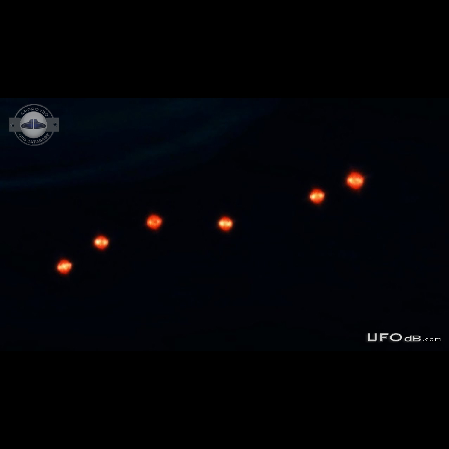 Unusual bright lights UFO not shooting stars or satellites look like t UFO Picture #723-1
