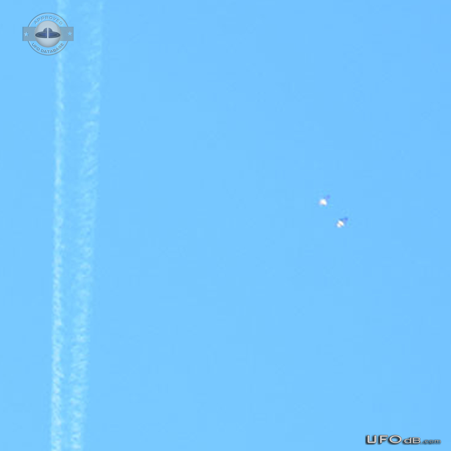 I was Capturing Flying Boeing Jet Images From My Cam Sri Lanka 2015 UFO Picture #727-3