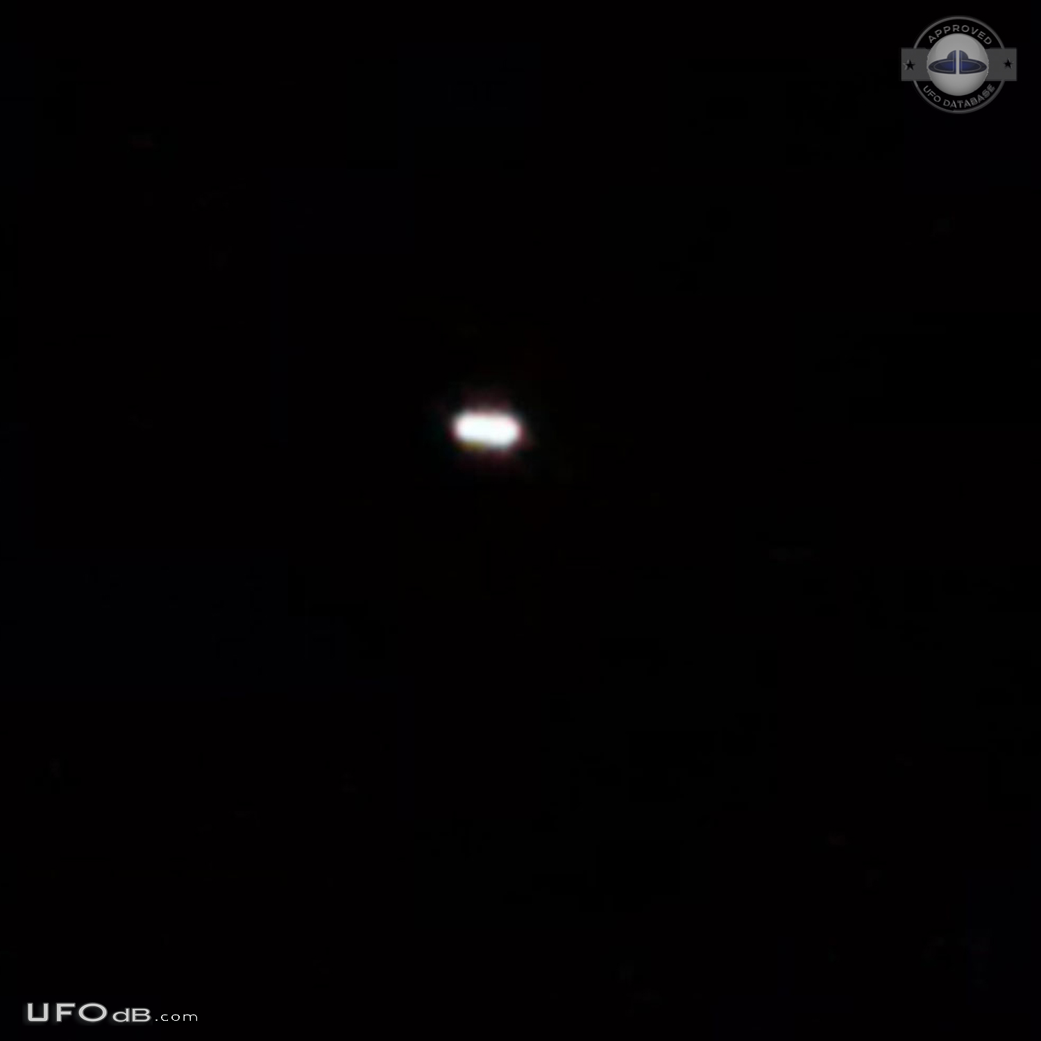 Oval UFO like a star but it disappeared - Bergen New York USA 2015 UFO Picture #731-2