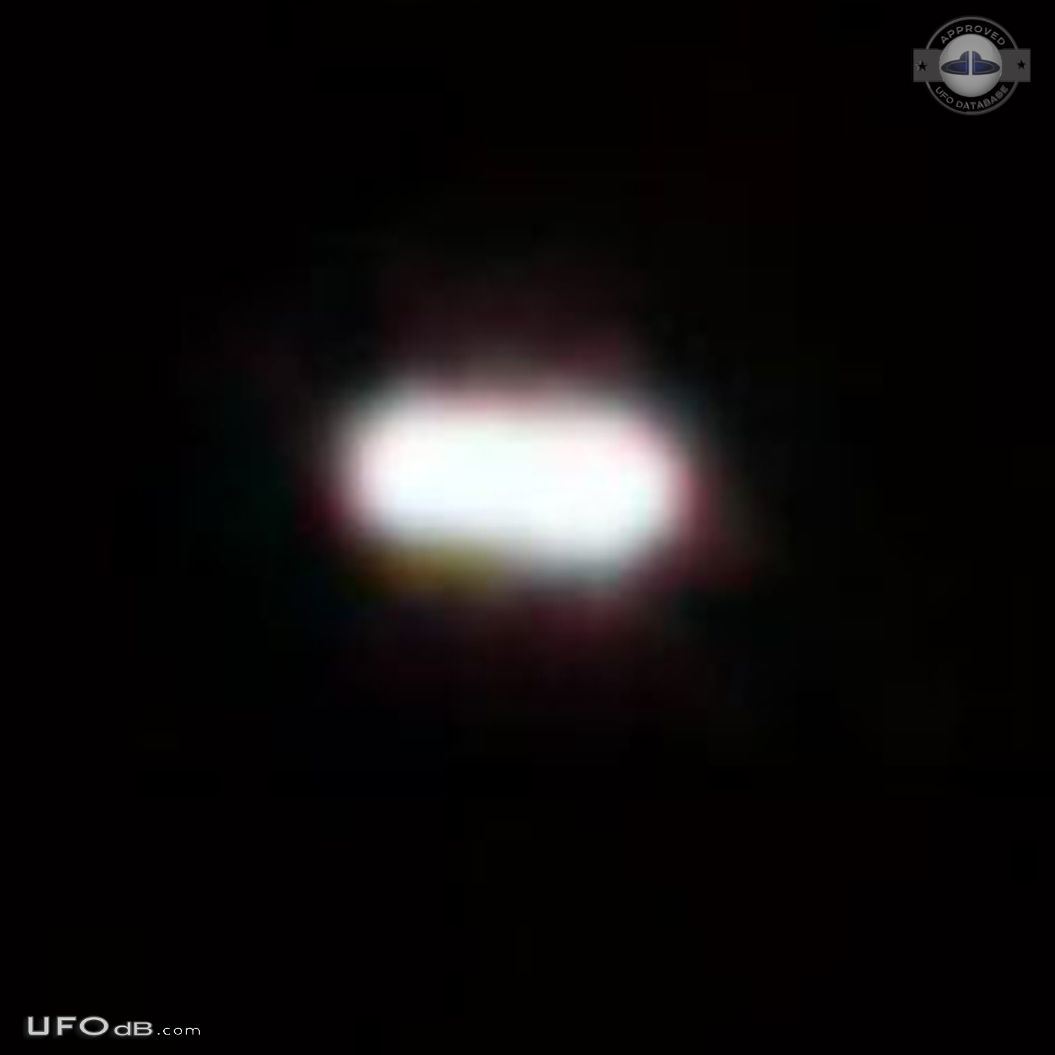 Oval UFO like a star but it disappeared - Bergen New York USA 2015 UFO Picture #731-4