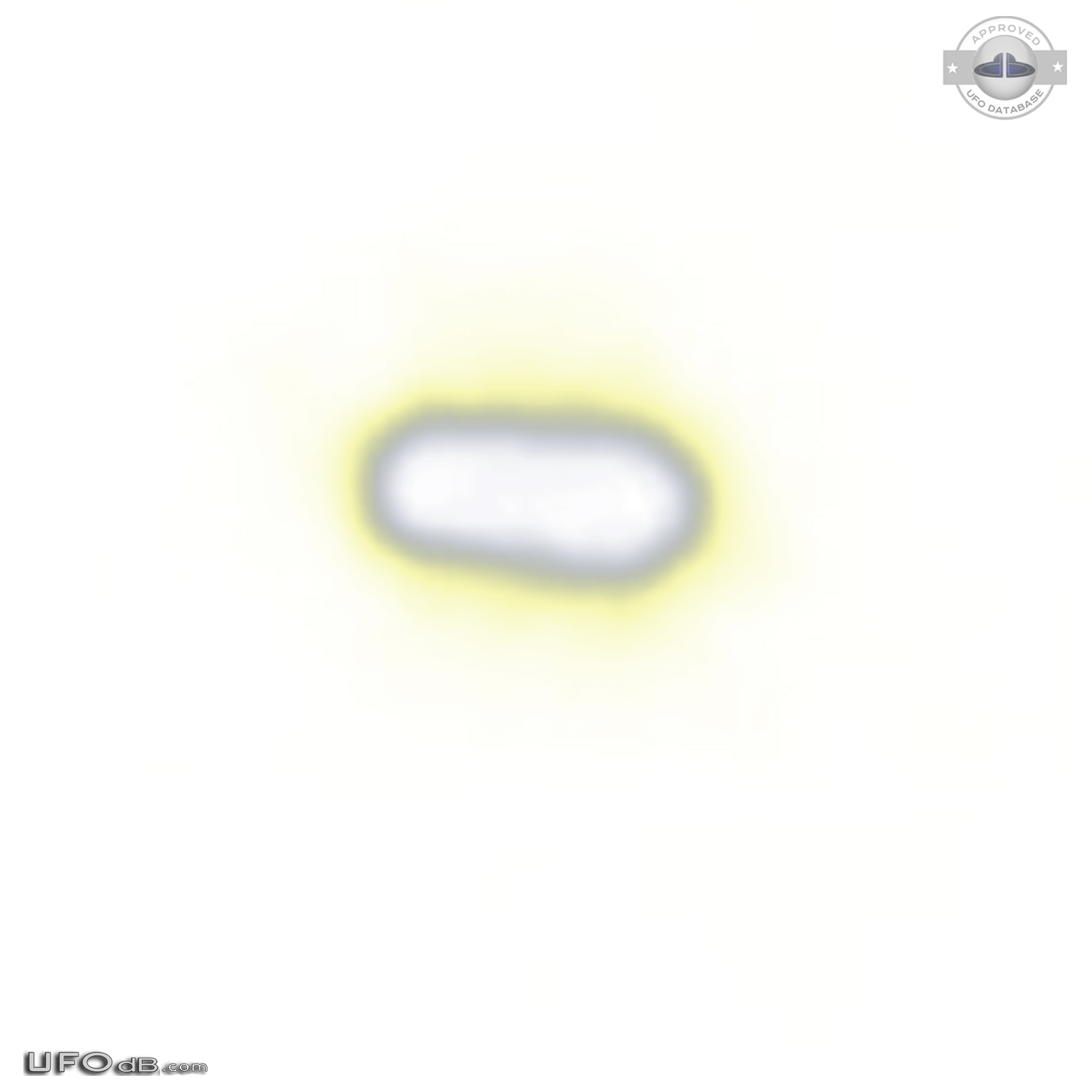 Oval UFO like a star but it disappeared - Bergen New York USA 2015 UFO Picture #731-5