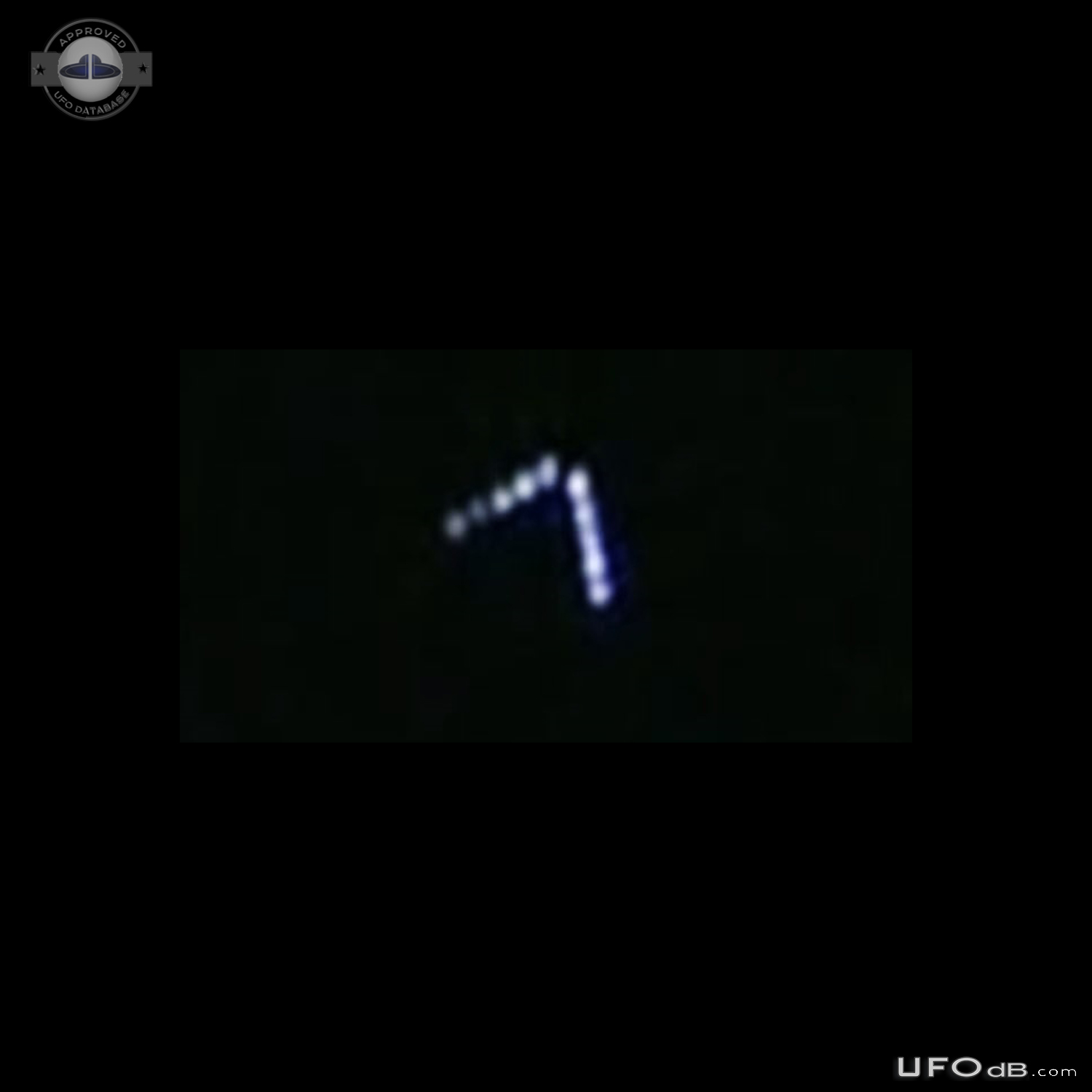 V-Shaped Silent Flying UFO Seen through thin clouds - Lehigh Acres Flo UFO Picture #735-1
