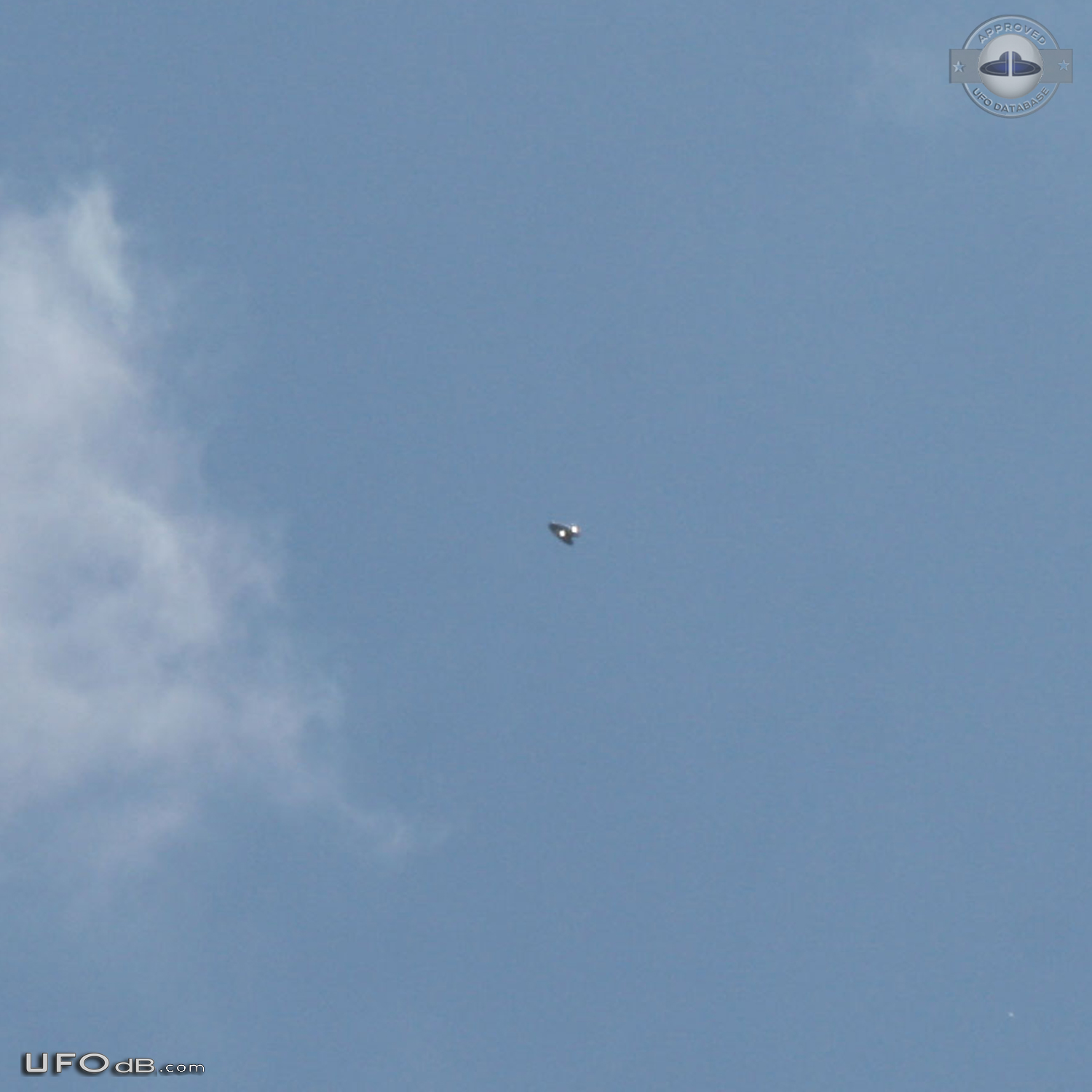 Watched UFO first in the west move quickly through to north east - Gle UFO Picture #740-1