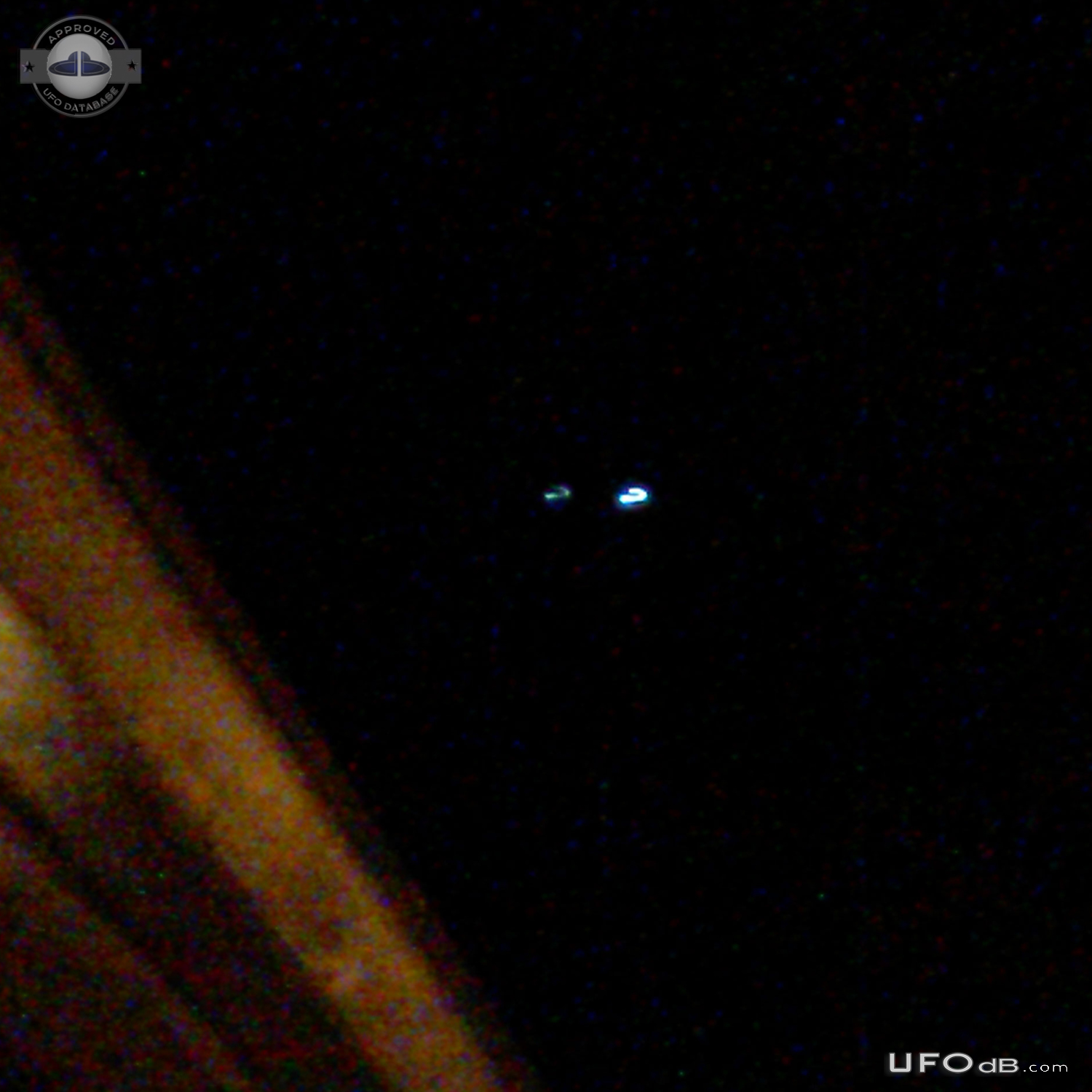 2 bright lights like a supernova equal distance apart with one brighte UFO Picture #742-2