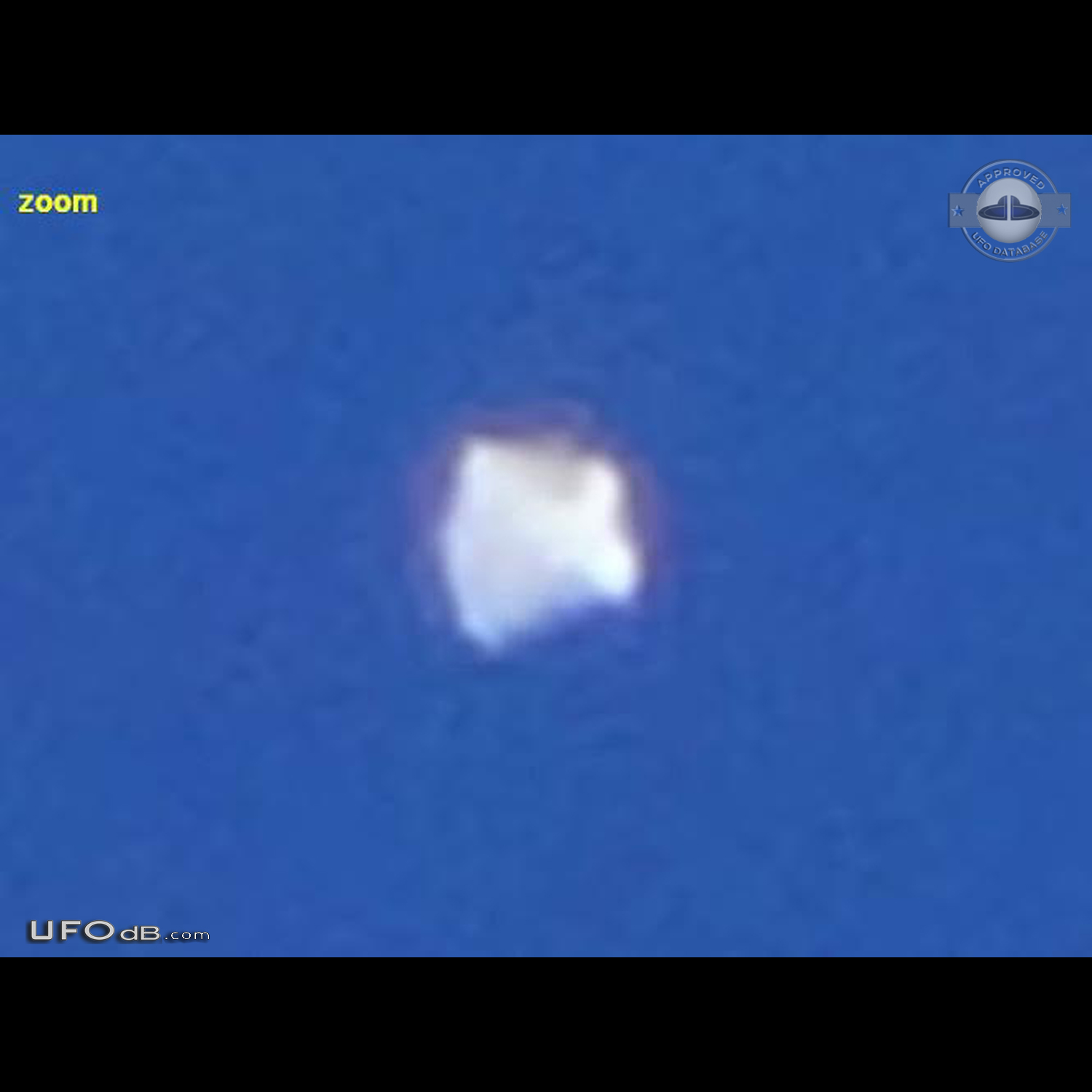 Orb but when I take photos It’s triangle - UFO Shahrekord Iran 2015 UFO Picture #751-3