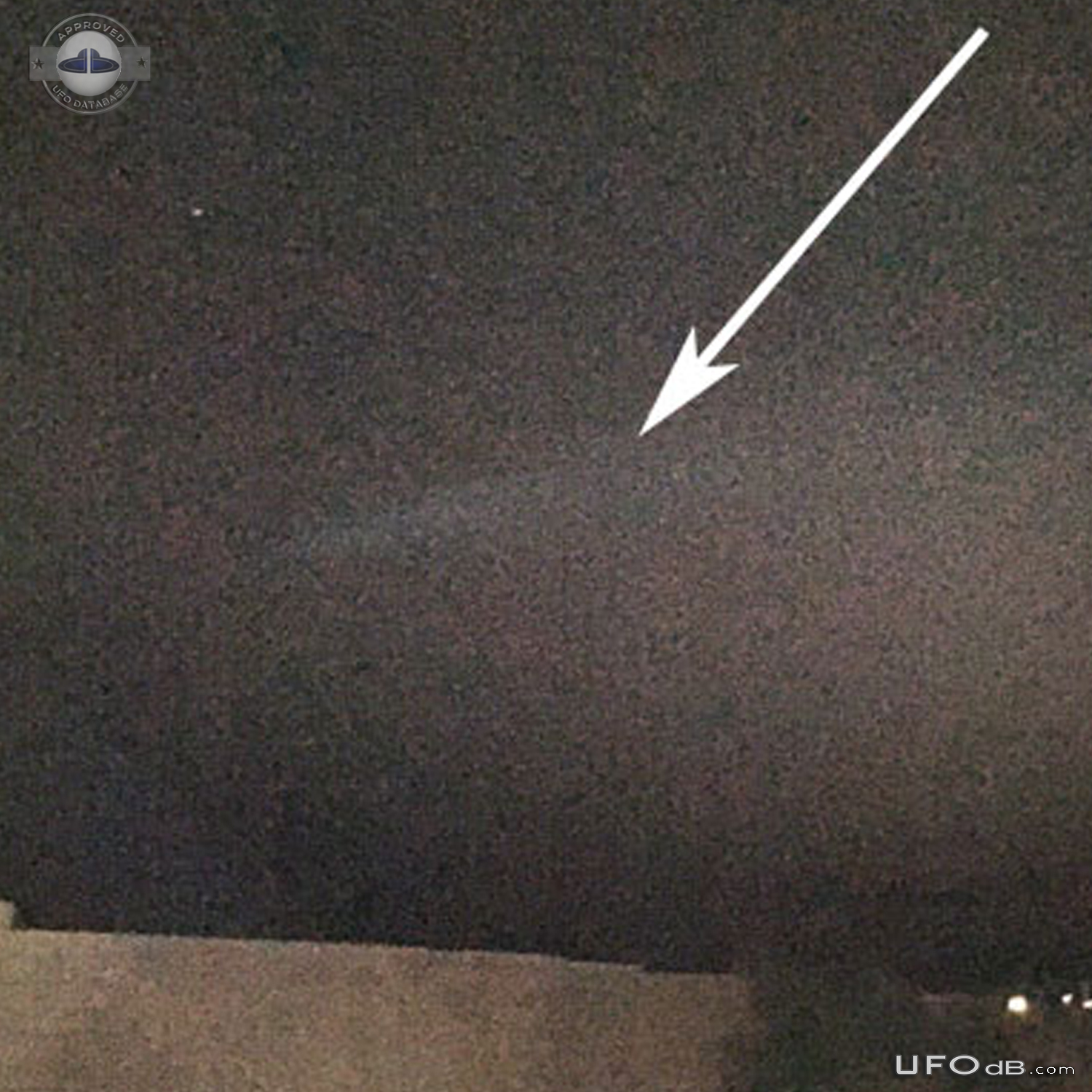 Cigar Shaped UFO With Green-Blue Mist Seen in Pahrump Nevada USA 2015 UFO Picture #759-2