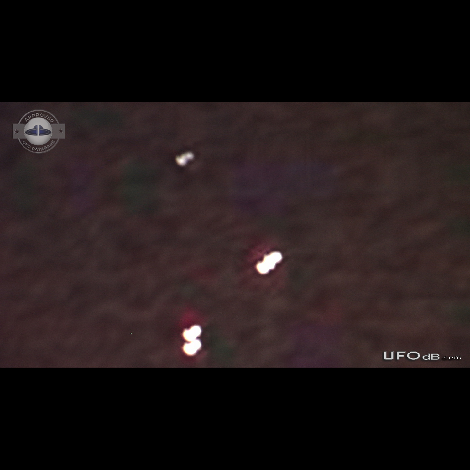 Aliens invisible to humans visiting Dean Park New South Wales Australi UFO Picture #762-1