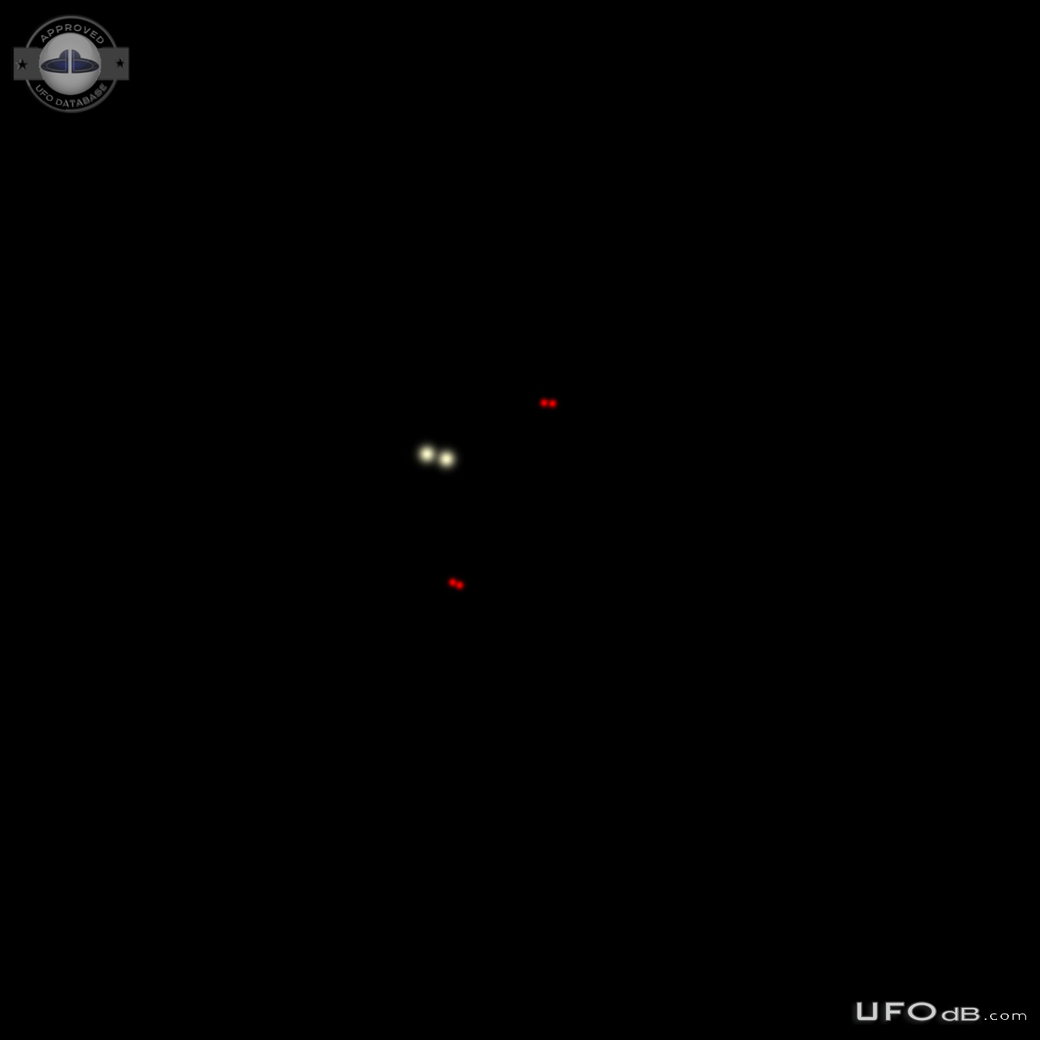 Silent object being followed by jet - Norwich Norfolk England 2015 UFO Picture #763-3