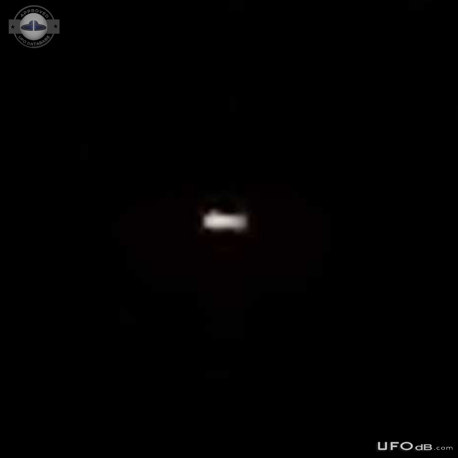 Orange red ball UFO moving north from higher to lower in the sky Calif UFO Picture #773-3