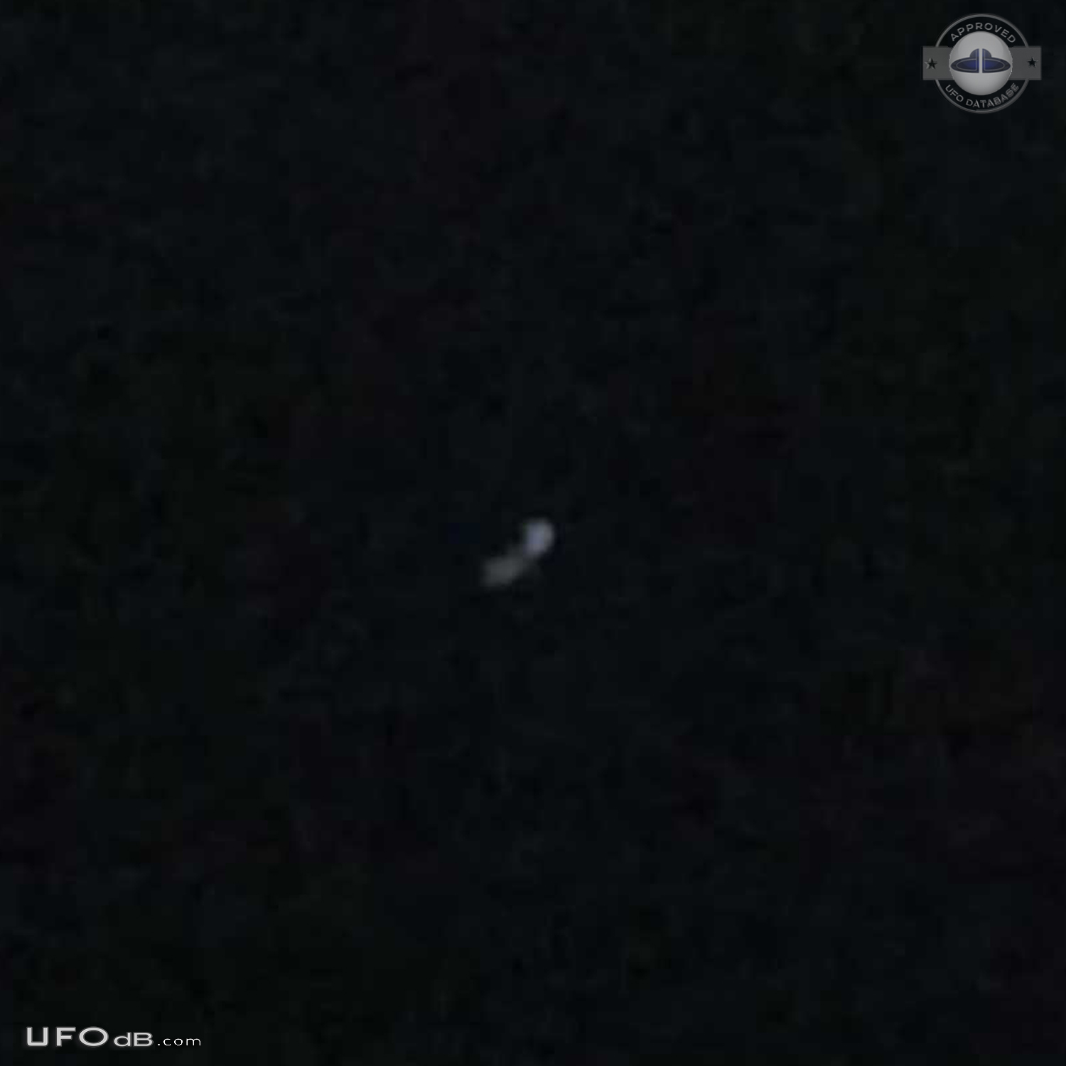 Multi week sightings of same UFO over multiple hours each night - Flor UFO Picture #775-2