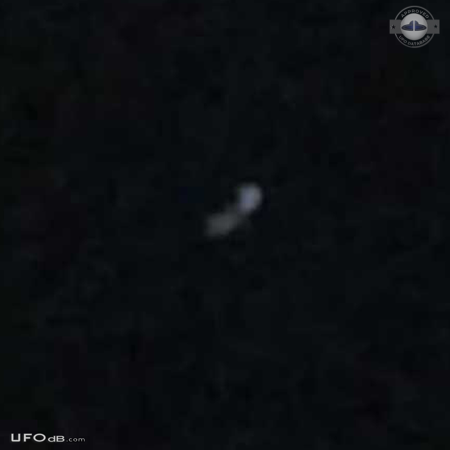 Multi week sightings of same UFO over multiple hours each night - Flor UFO Picture #775-3