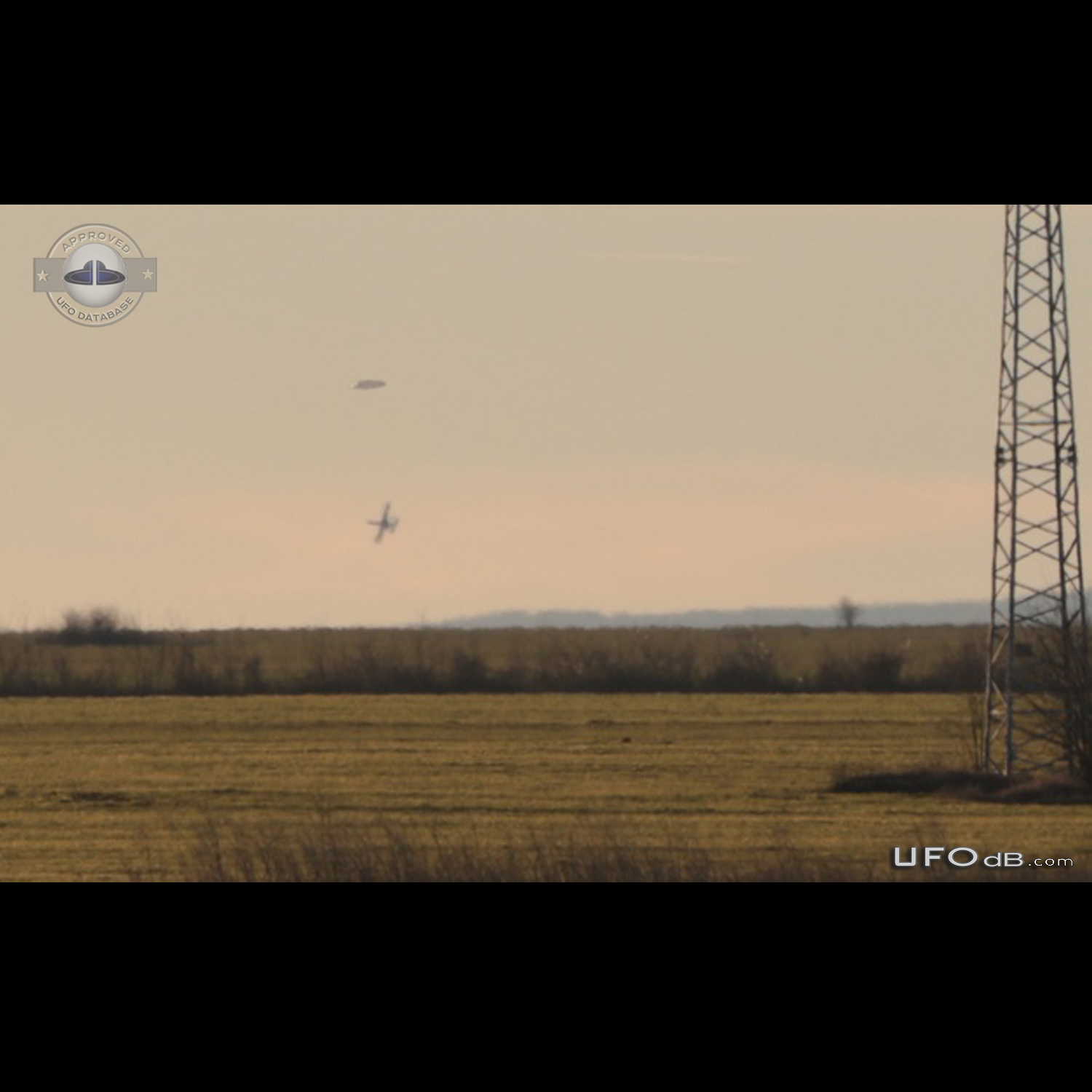 Fighter jets chasing UFOs in Stoil Voyvoda near Nova Zagora Bulgaria 2 UFO Picture #781-6