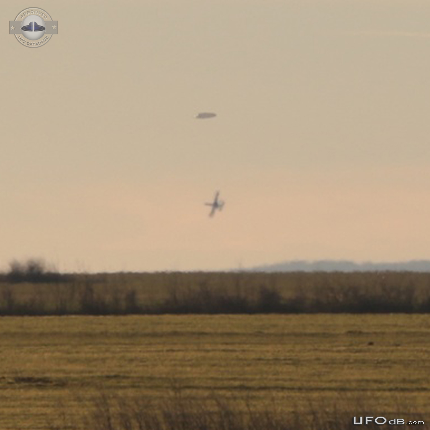 Fighter jets chasing UFOs in Stoil Voyvoda near Nova Zagora Bulgaria 2 UFO Picture #781-7