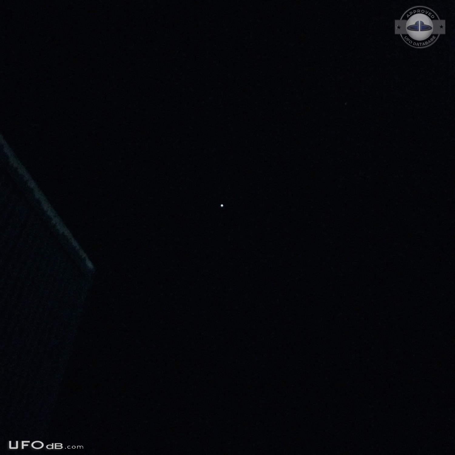 Was curious , below a star seemed there was a UFO Toronto Ontario Cana UFO Picture #784-1