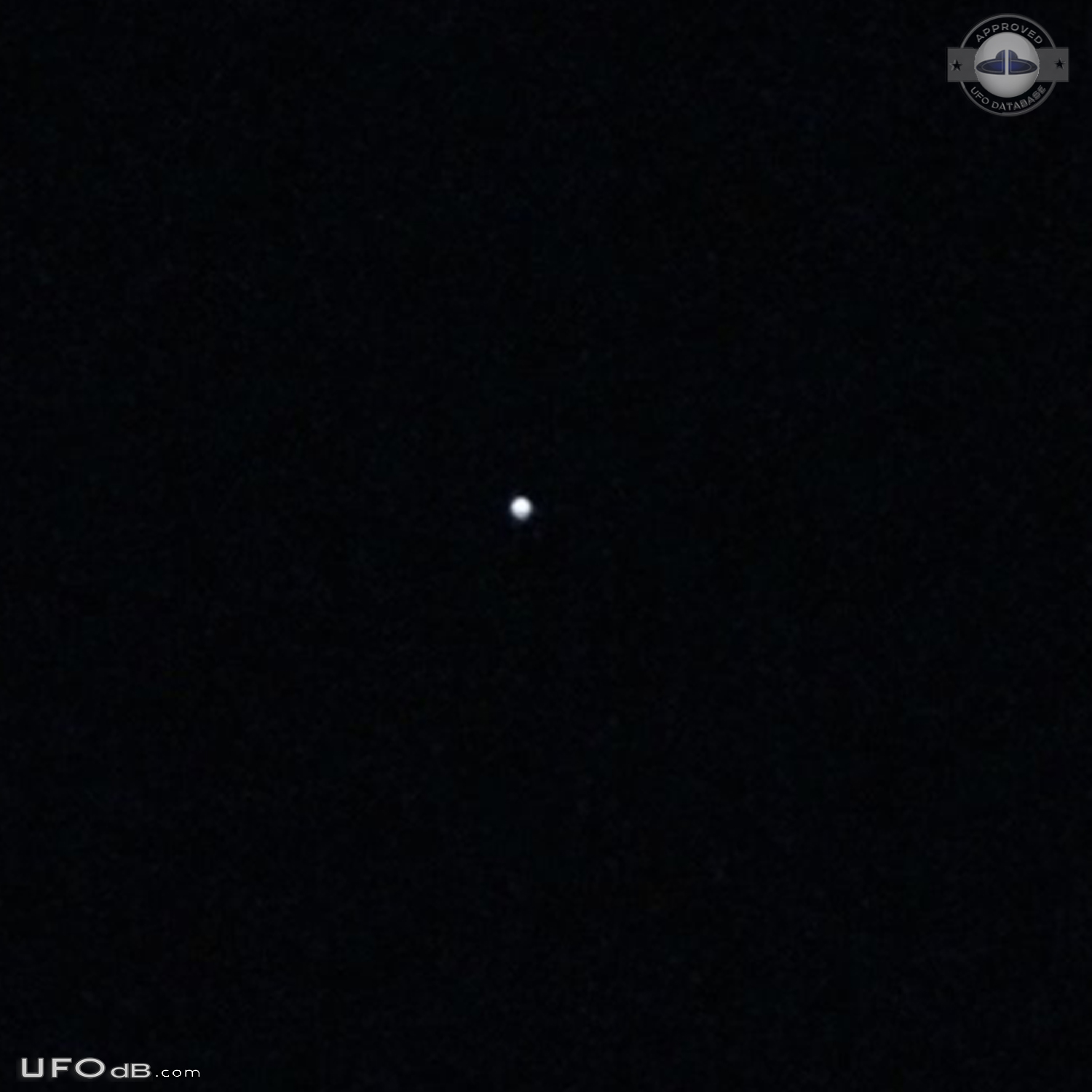 Was curious , below a star seemed there was a UFO Toronto Ontario Cana UFO Picture #784-3