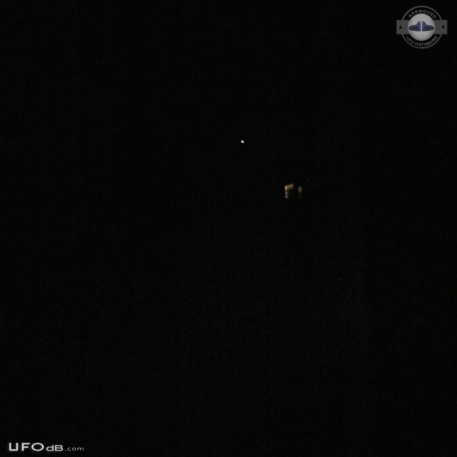 Wife see strange looking UFO and take picture - Pawling New York USA 2 UFO Picture #785-1
