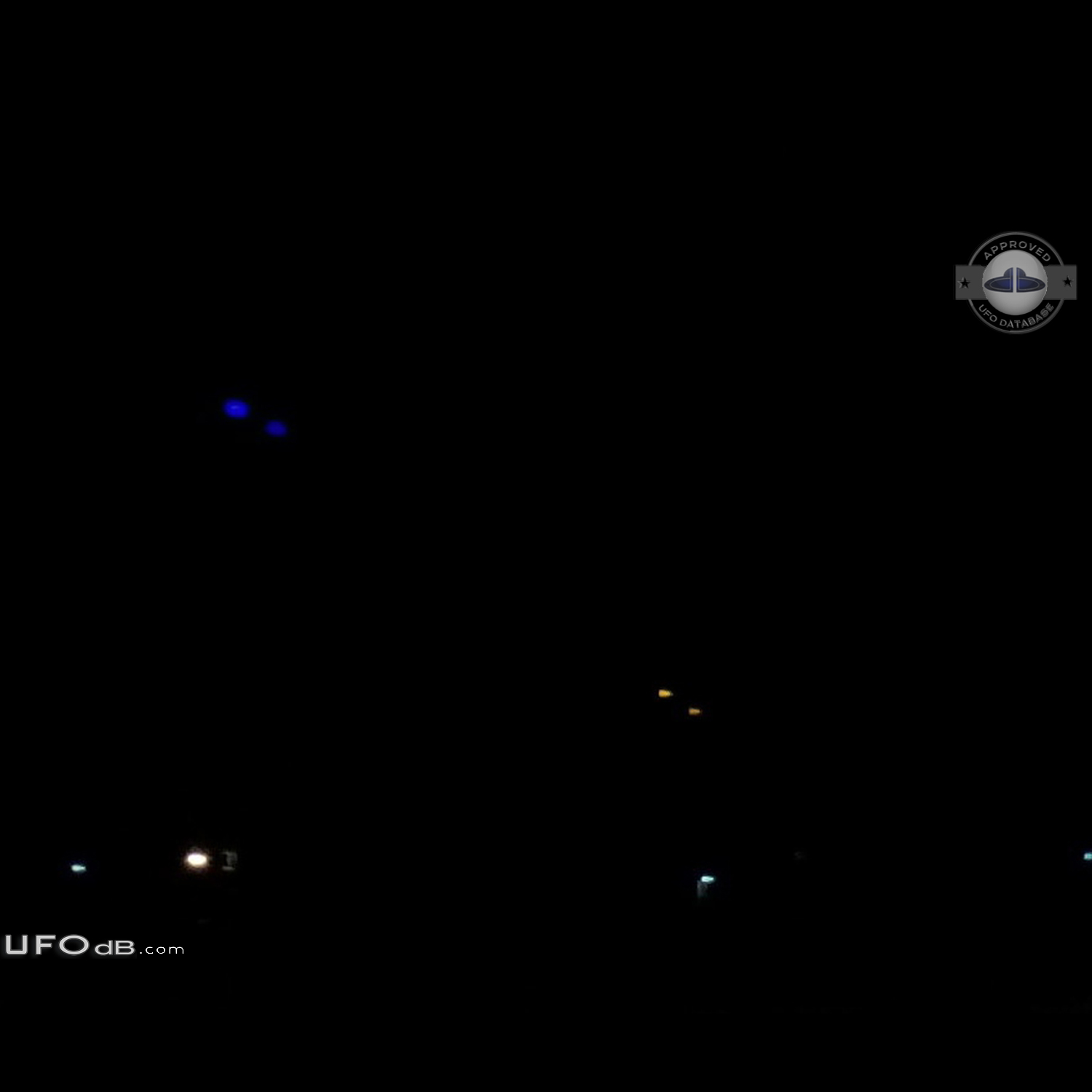 Two triangular UFO at low altitude - Kernersville North Carolina USA 2 UFO Picture #790-2