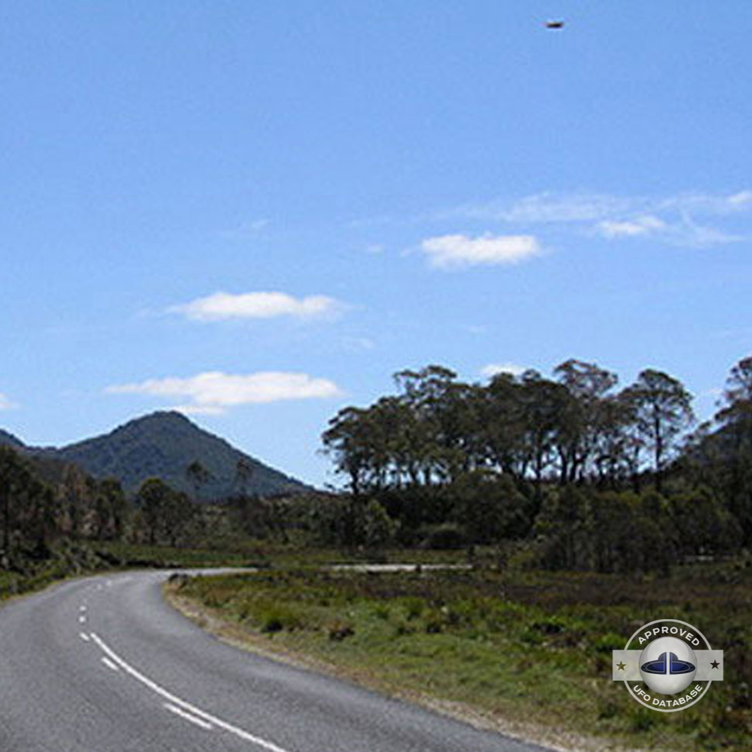 UFO picture taken in Tasmania on A10 highway going from south to north UFO Picture #80-2