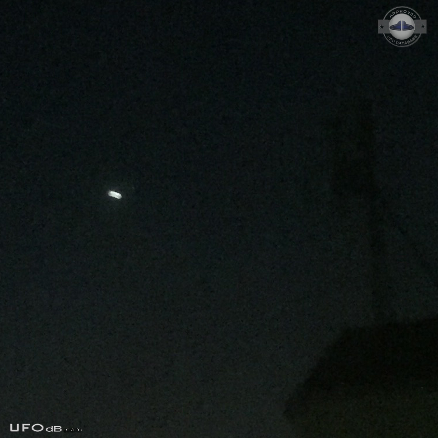 Very bright UFO seemed to have tentacles - Bangkok Thailand 2017 UFO Picture #805-5