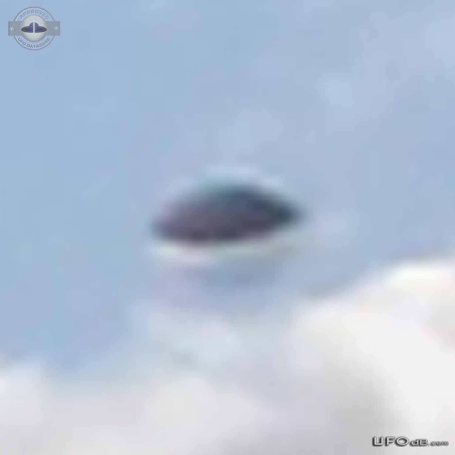 Photos near Grants Pass captured UFO on film - Merlin Oregon USA 2016 UFO Picture #807-6