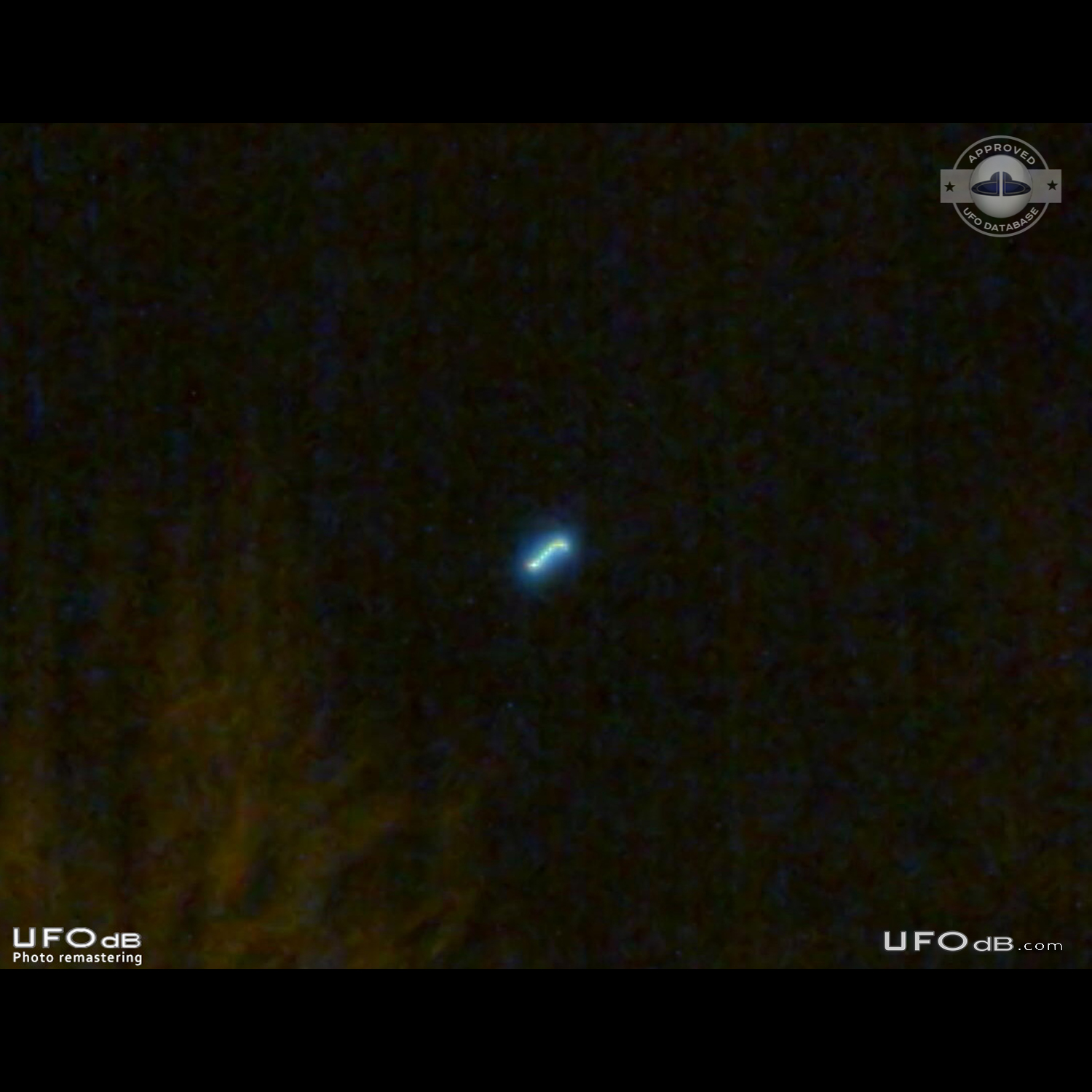 Perfect circle UFO with blue light in Satu Mare Romania in 2010 UFO Picture #841-1